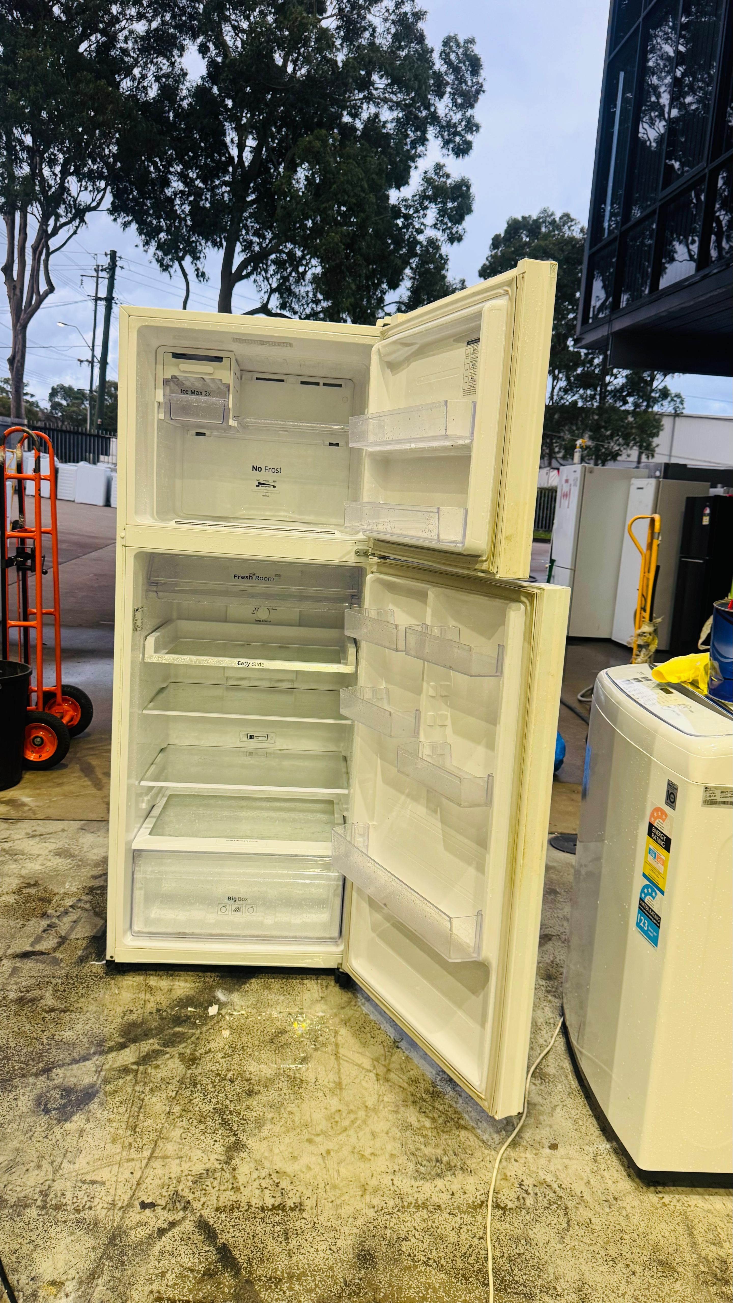SAMSUNG 460 LITRES FRIDGE FREEZER