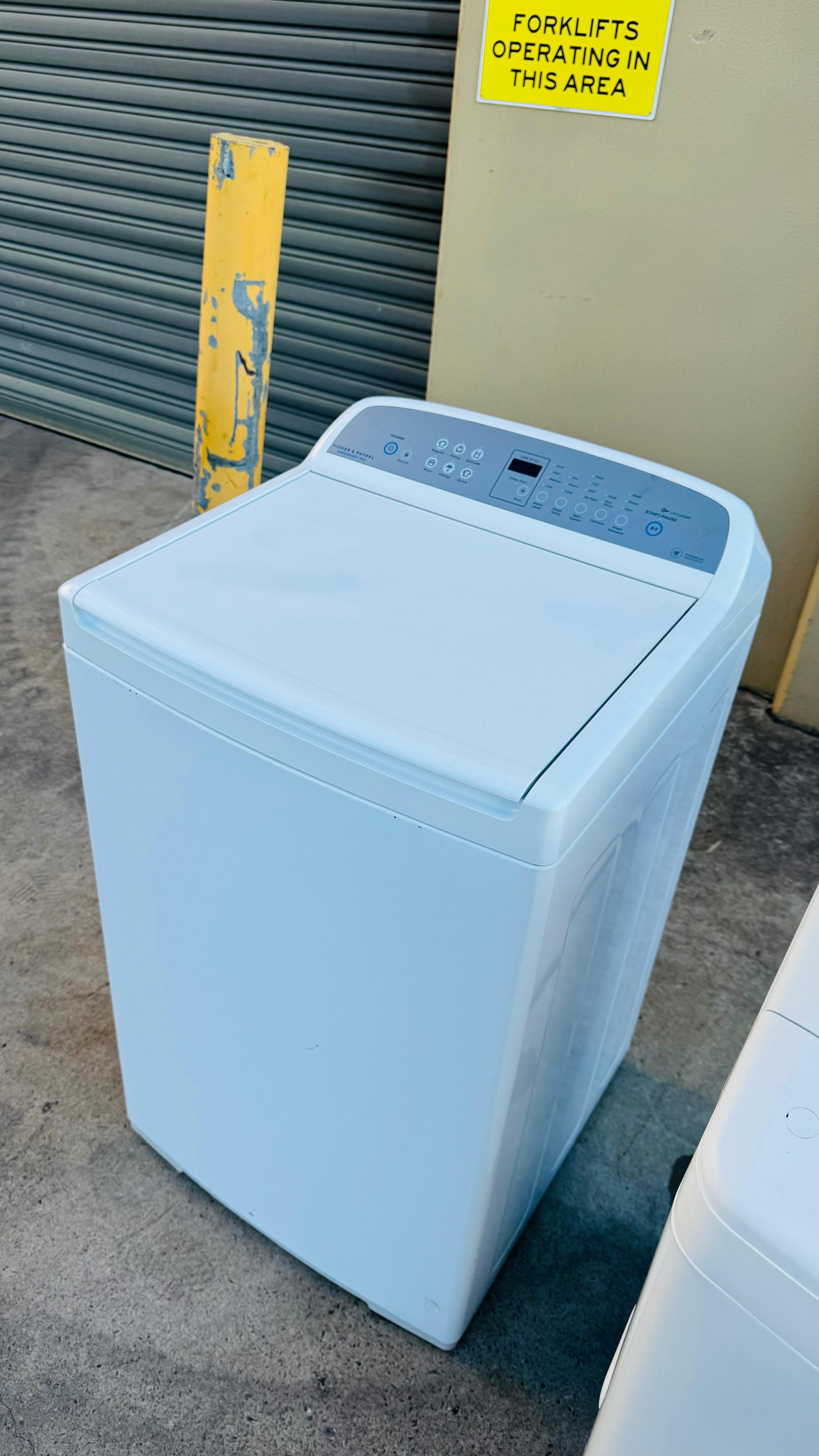 FISHER AND PAYKEL 7KGS TOP LOADER WASHING MACHINE