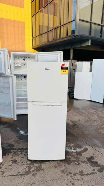 HAIER 220 LITRES FRIDGE FREEZER