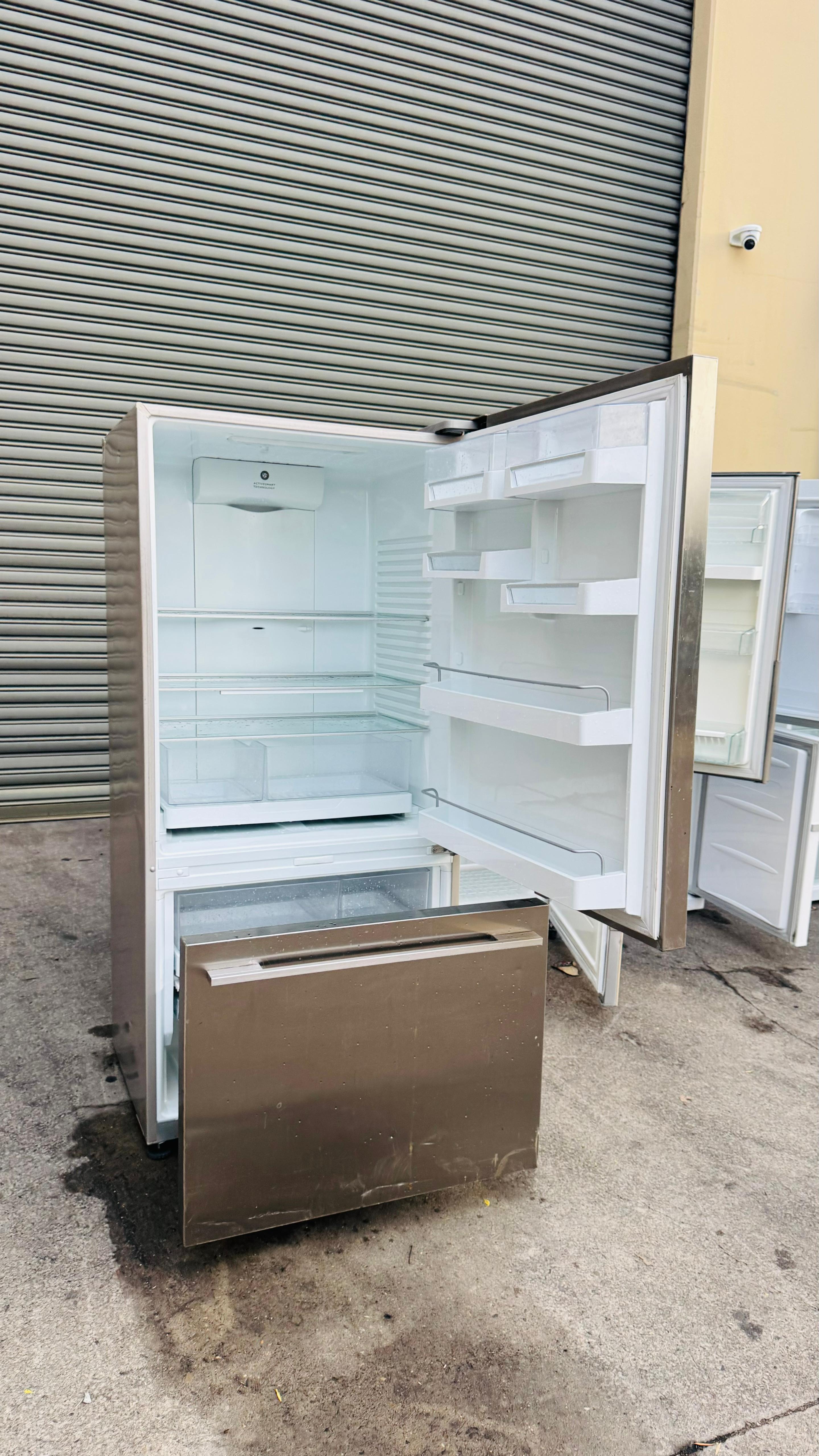 FISHER AND PAYKEL 519 LITRES FRIDGE FREEZER