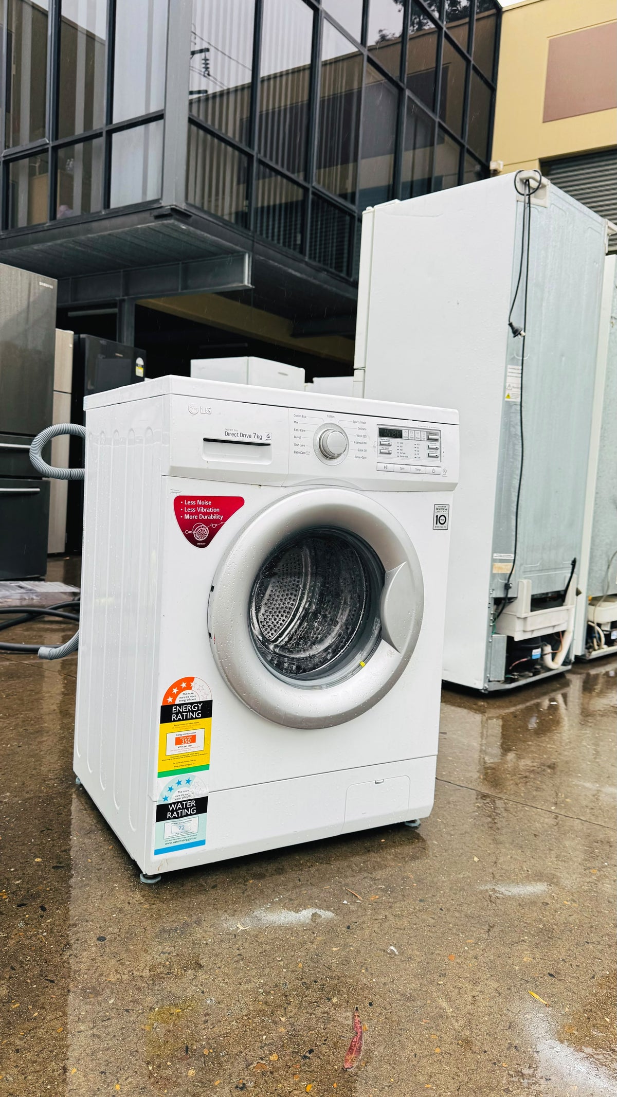 LG 7KGS FRONT LOADER WASHING MACHINE