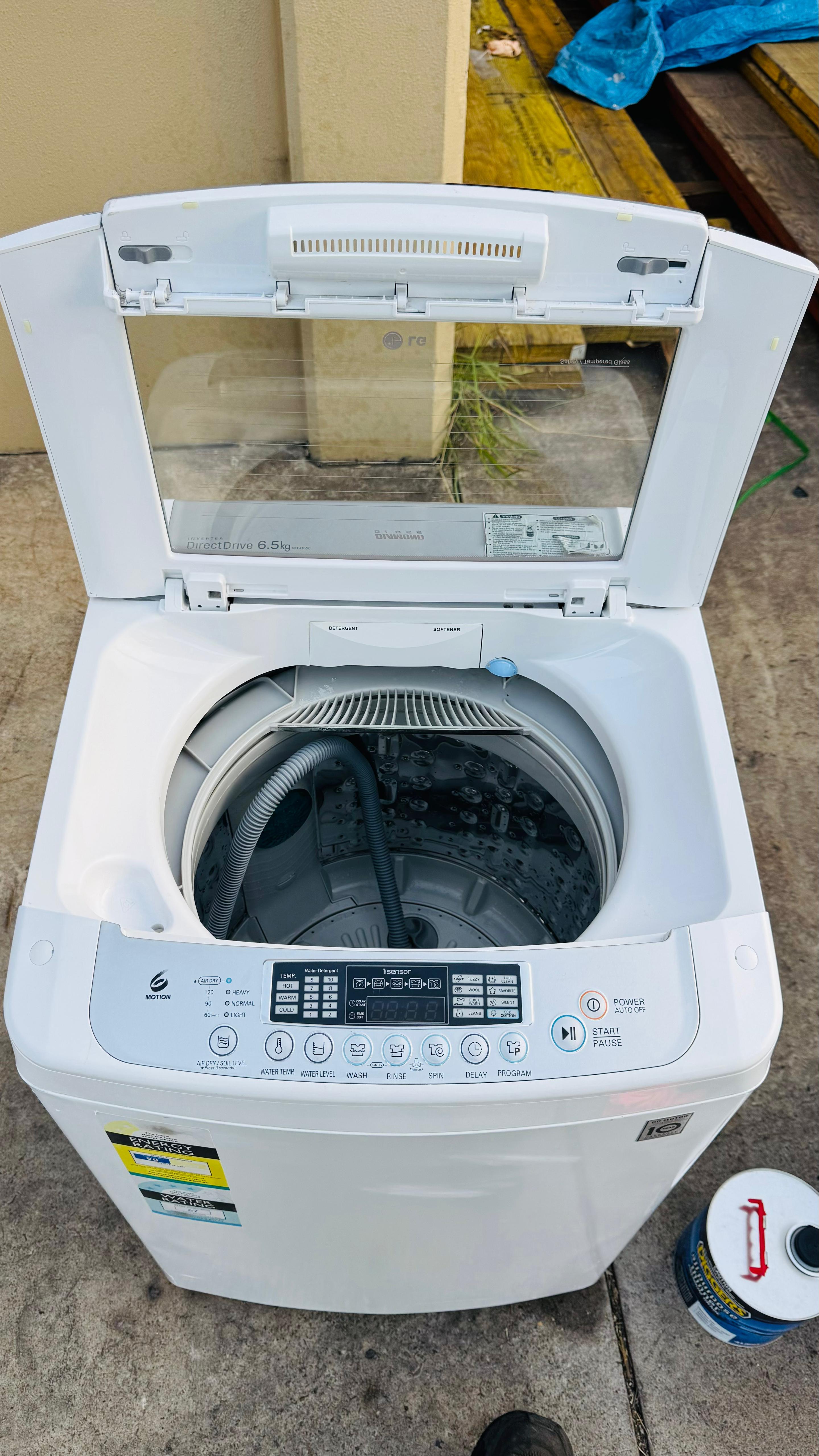 LG 6.5 KGS TOP LOADER WASHING MACHINE