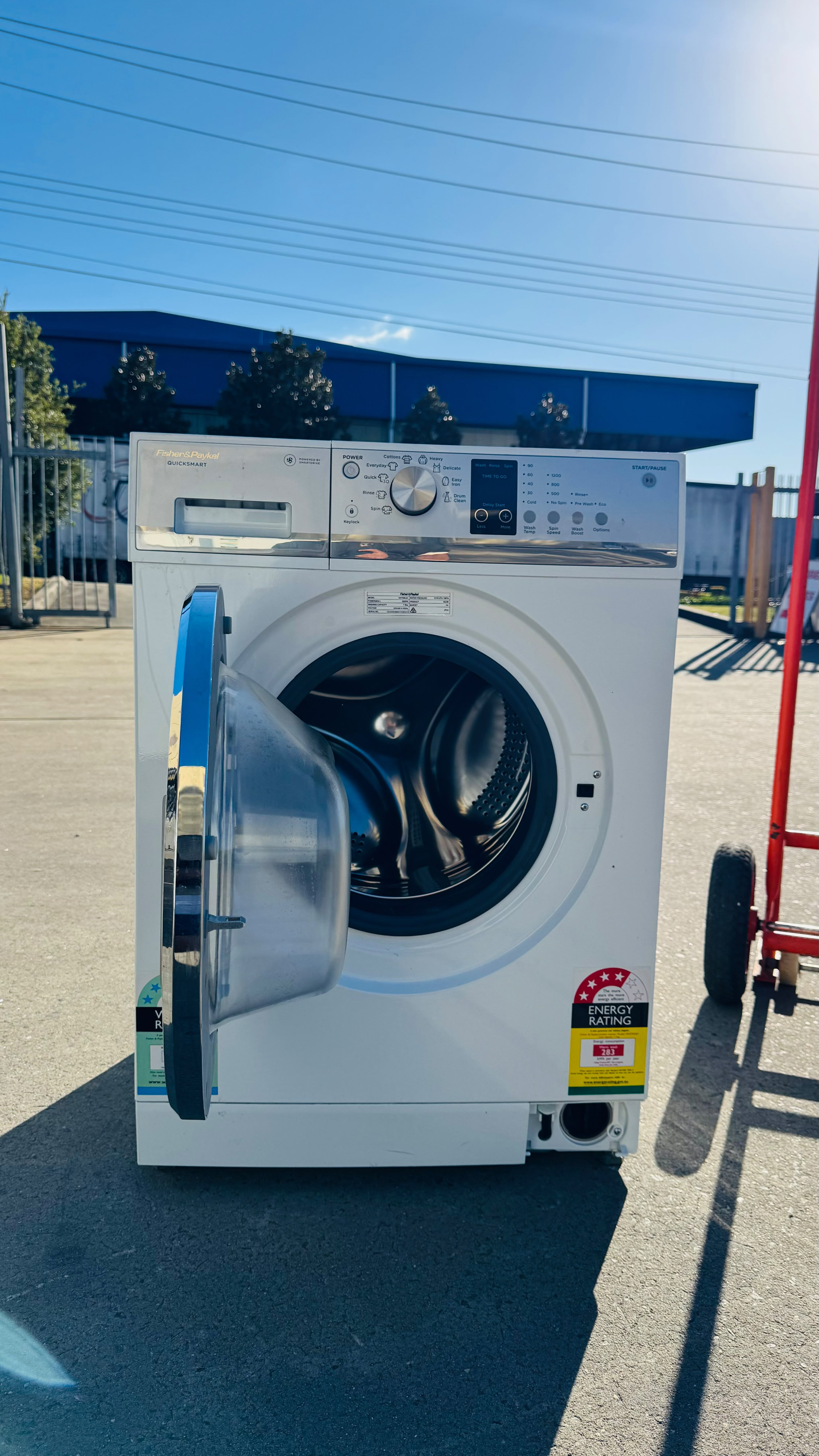 FISHER AND PAYKEL 7.5KGS FRONT LOADER WASHING MACHINE