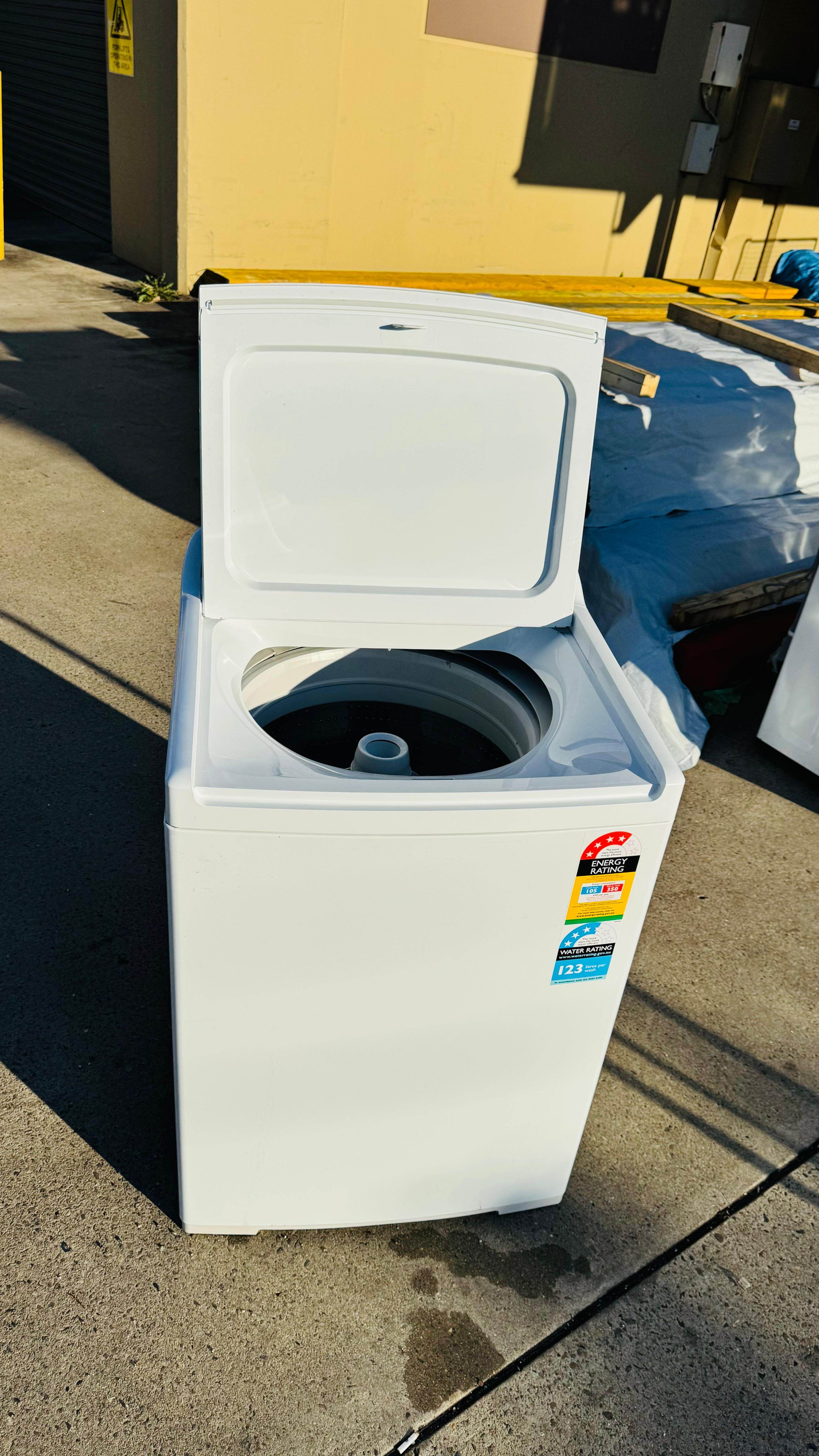 FISHER AND PAYKEL 10 KGS TOP LOADER WASHING MACHINE
