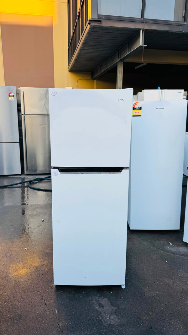CHIQ 202 LITRES FRIDGE FREEZER