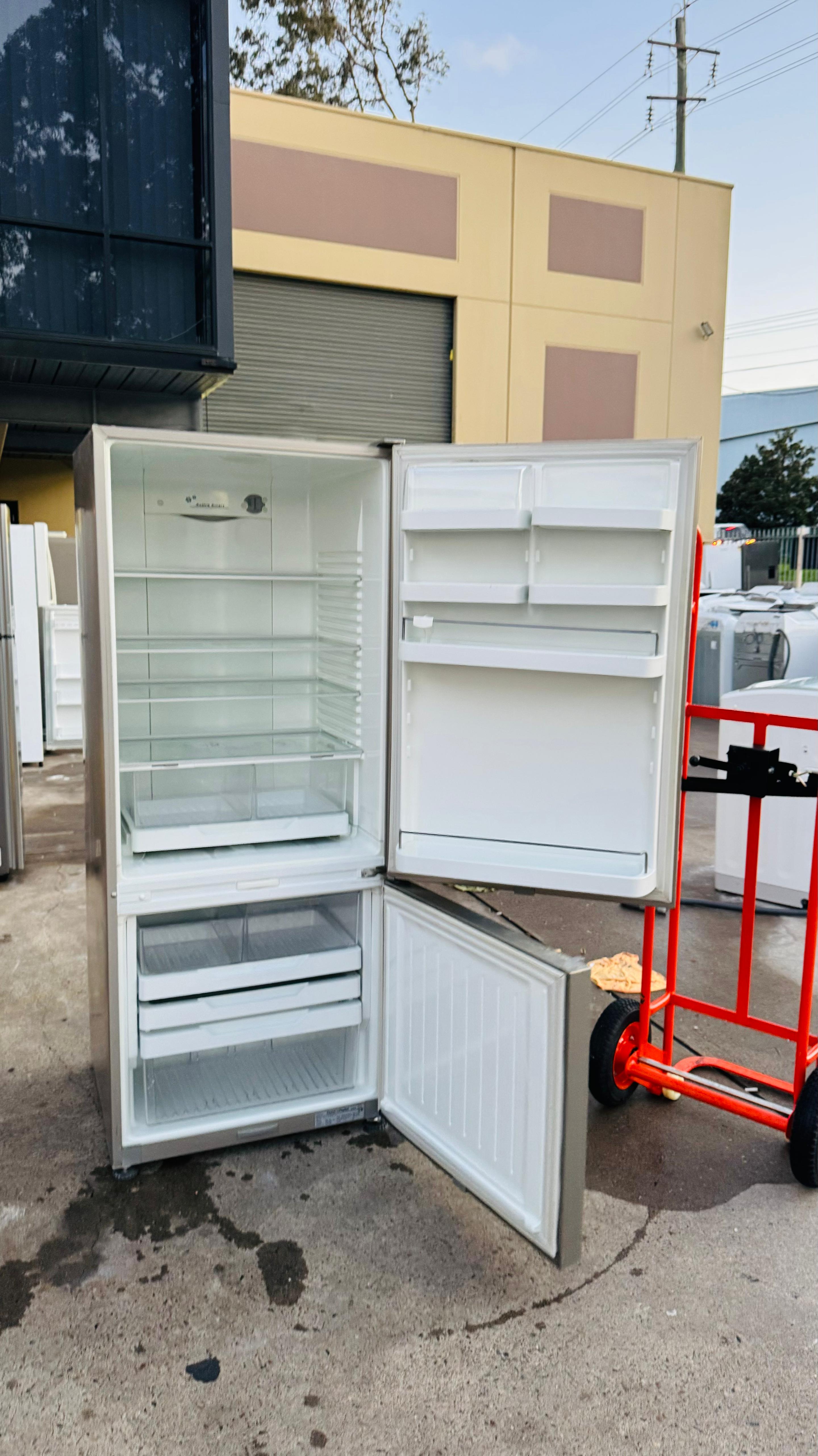 FISHER AND PAYKEL 442 LITRES FRIDGE FREEZER