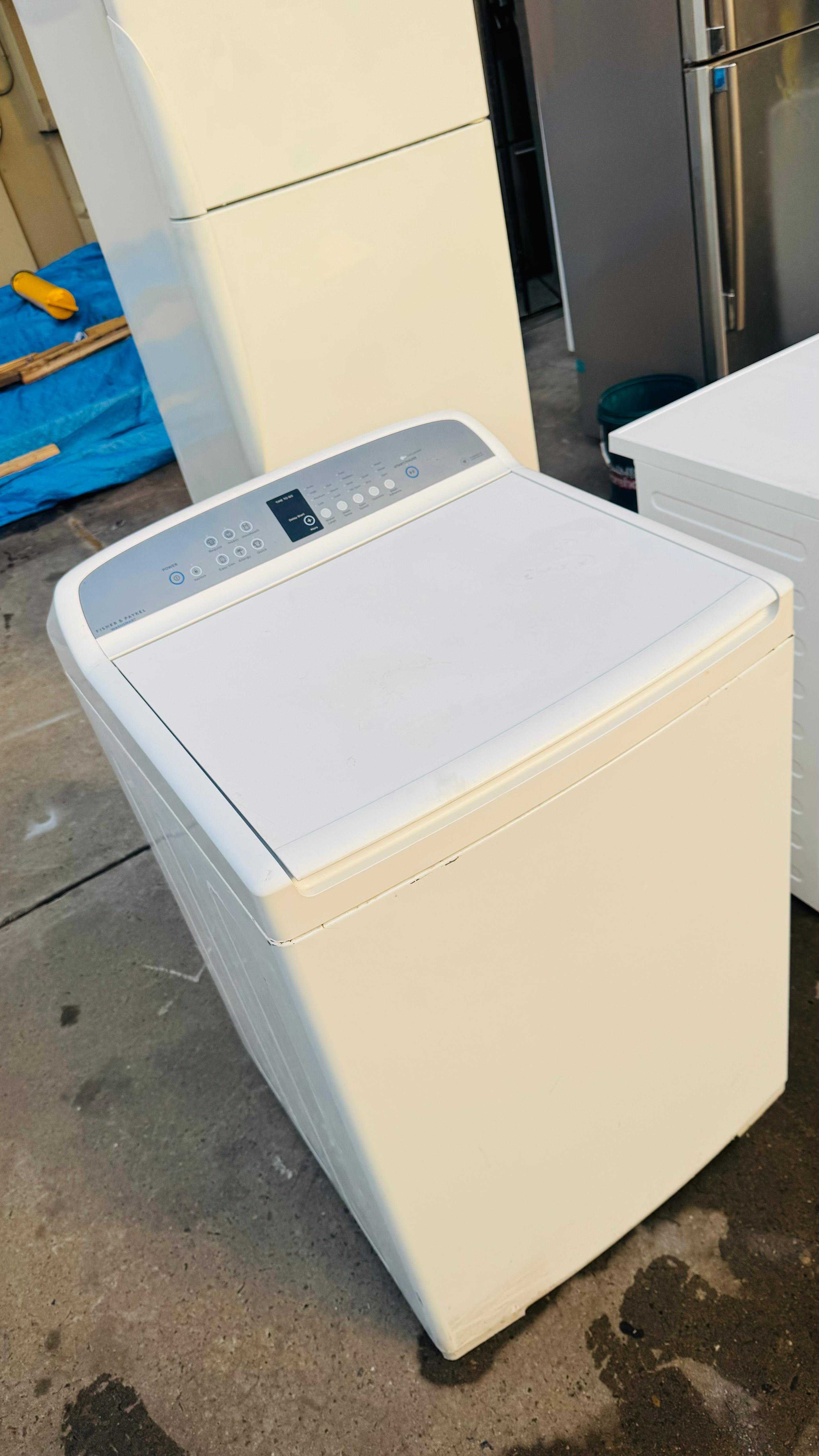 FISHER AND PAYKEL 10KGS TOP LOADER WASHING MACHINE