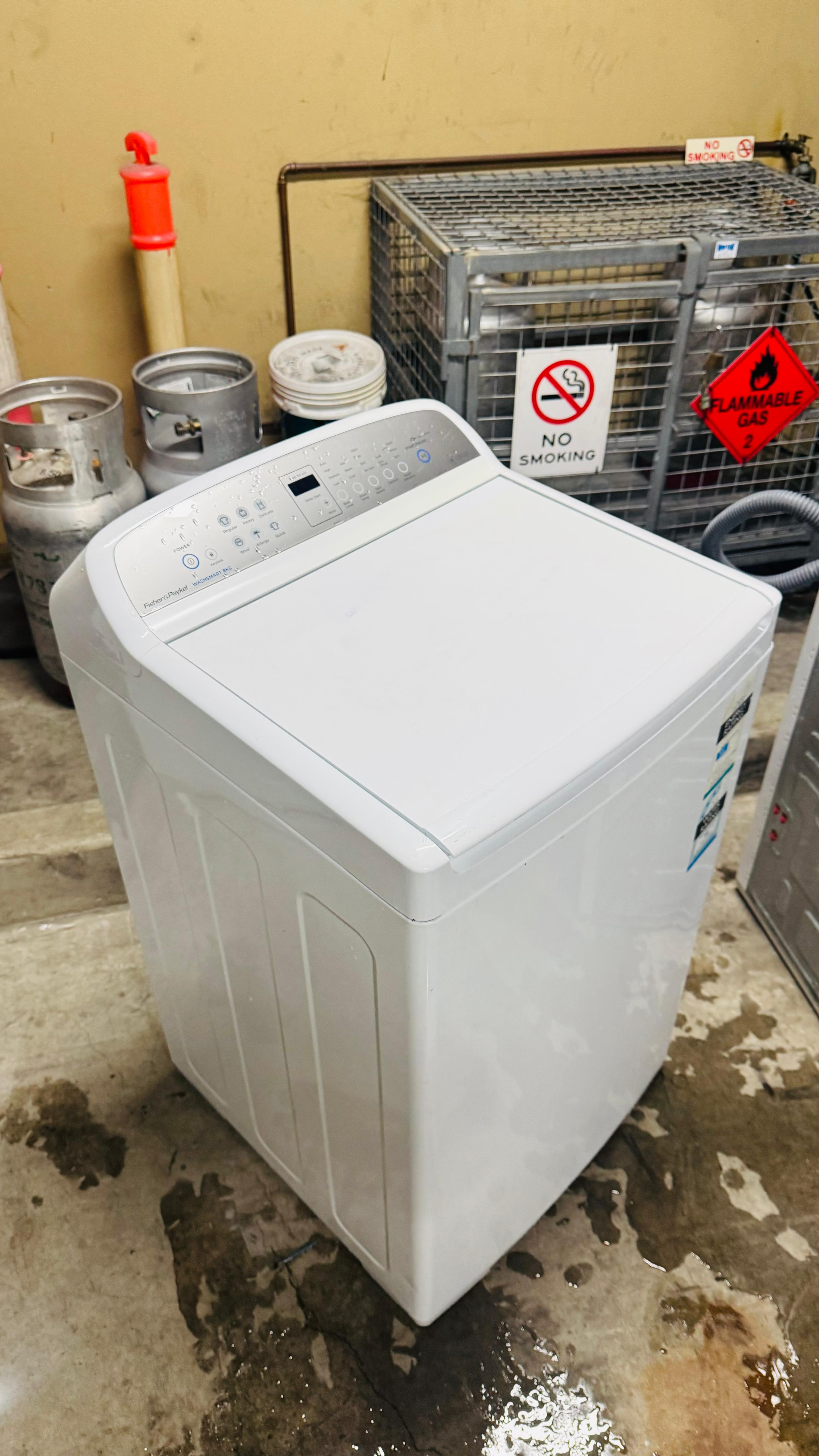 FISHER AND PAYKEL 8 KGS TOP LOADER WASHING MACHINE
