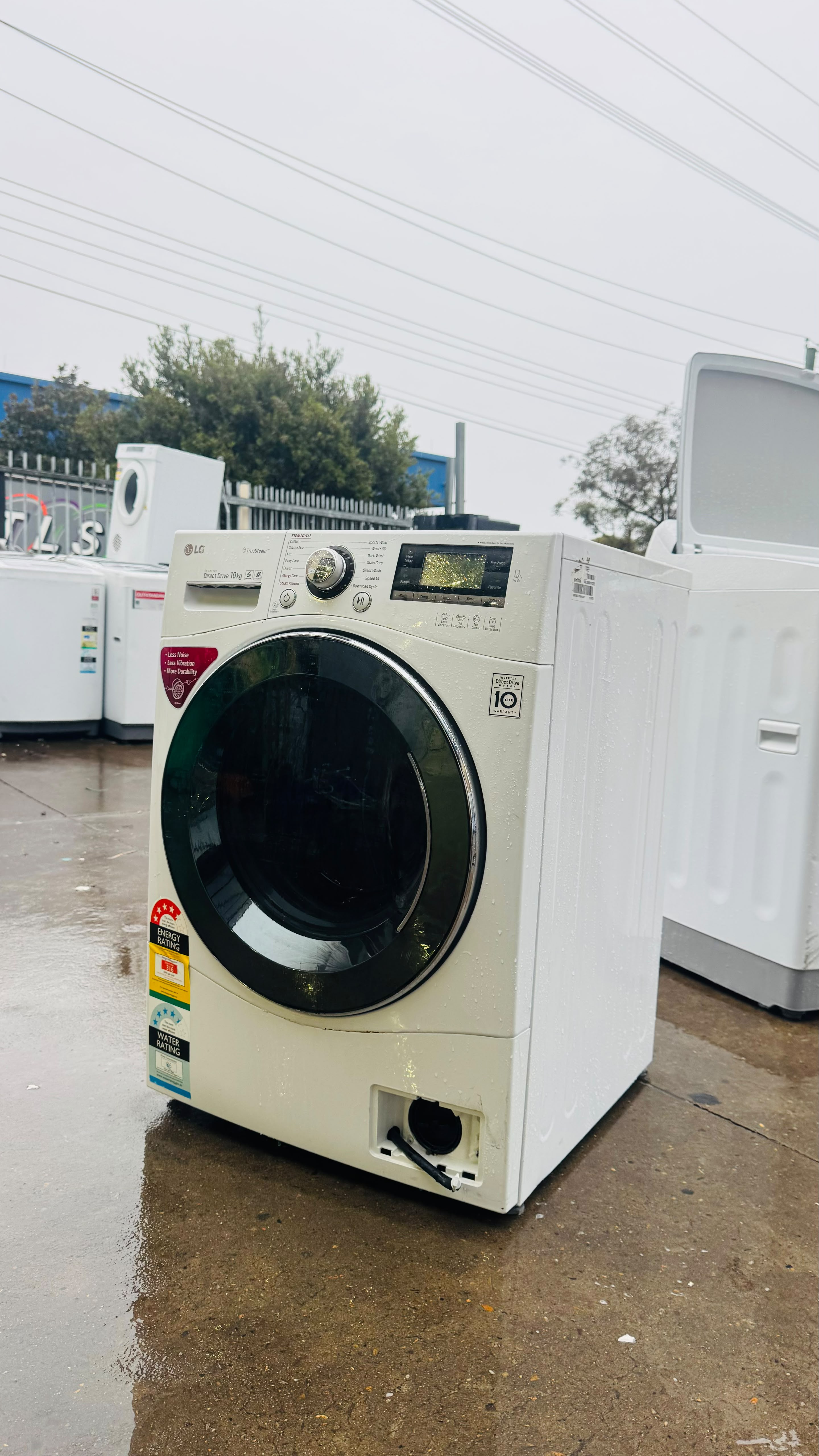 LG 10KGS FRONT LOADER WASHING MACHINE