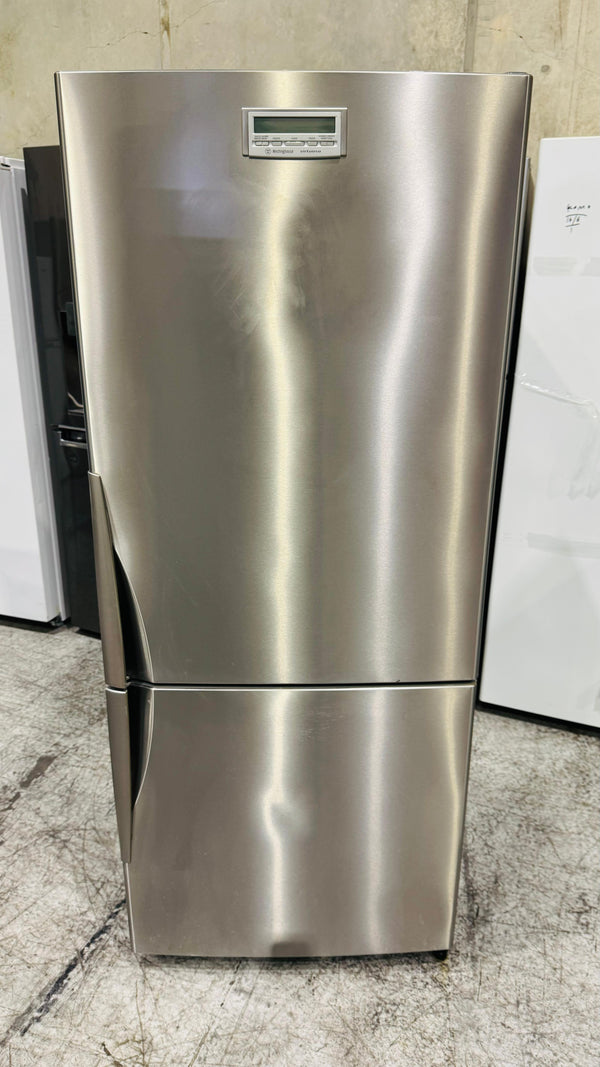WESTINGHOUSE 430 LITRES FRIDGE FREEZER