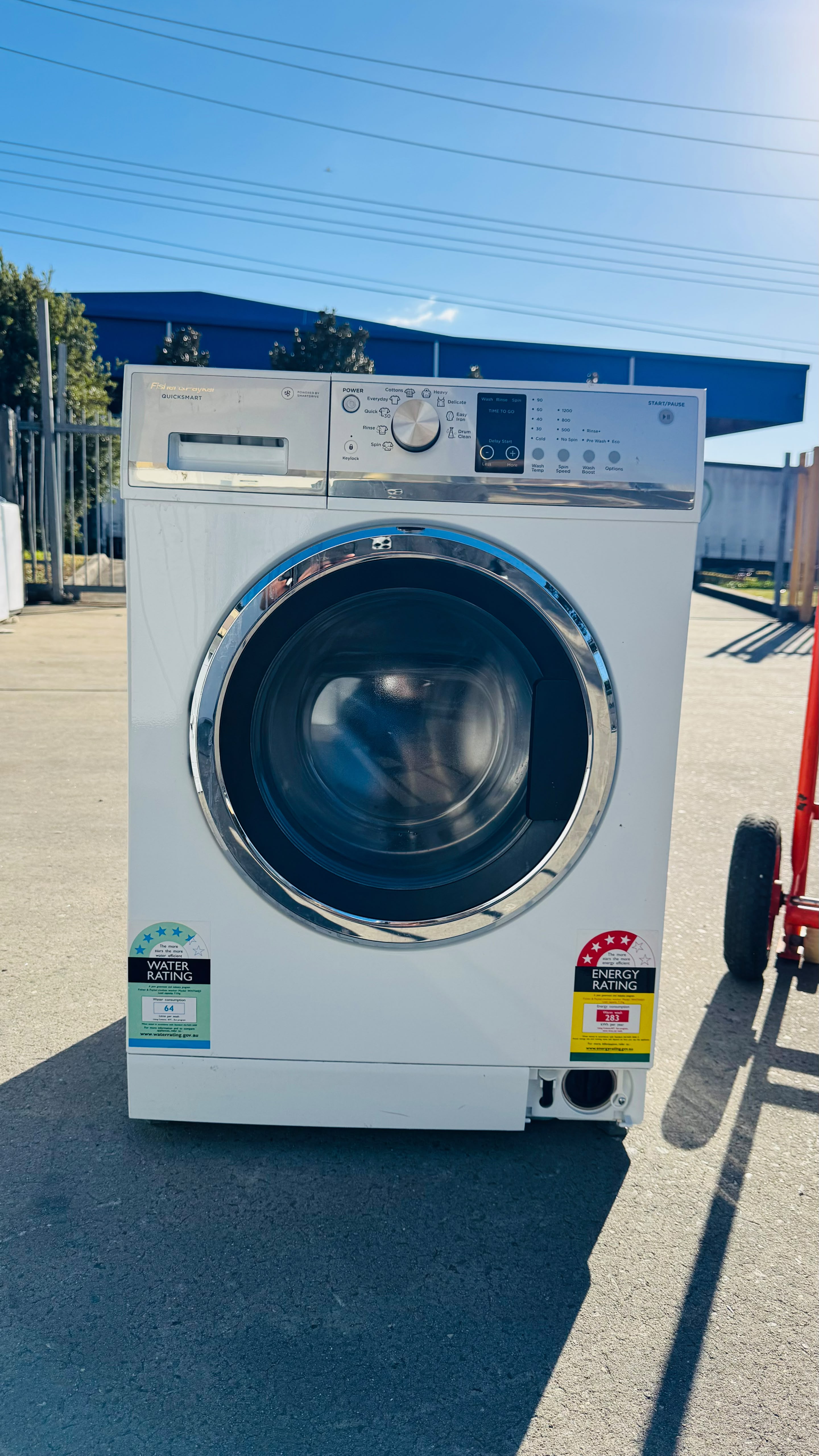 FISHER AND PAYKEL 7.5KGS FRONT LOADER WASHING MACHINE