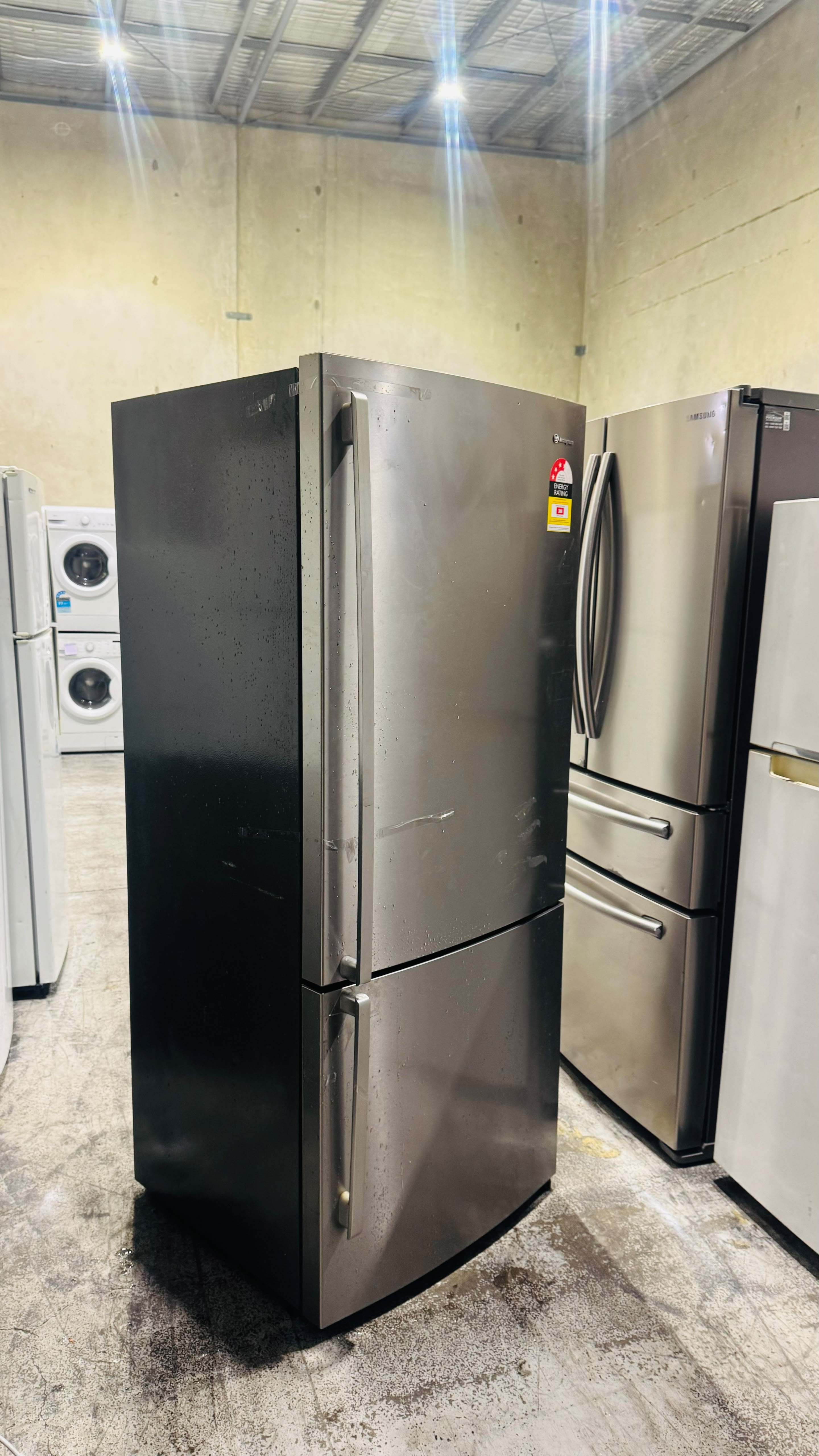 WESTING HOUSE 454 LITRES FRIDGE FREEZER