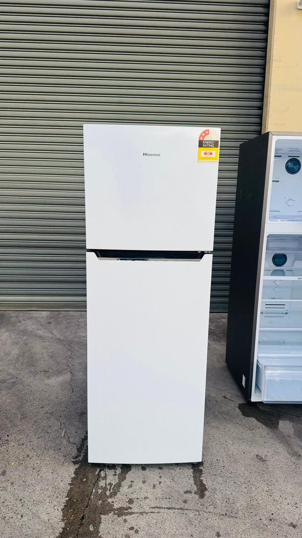 HISENSE 350 LITRES FRIDGE FREEZER