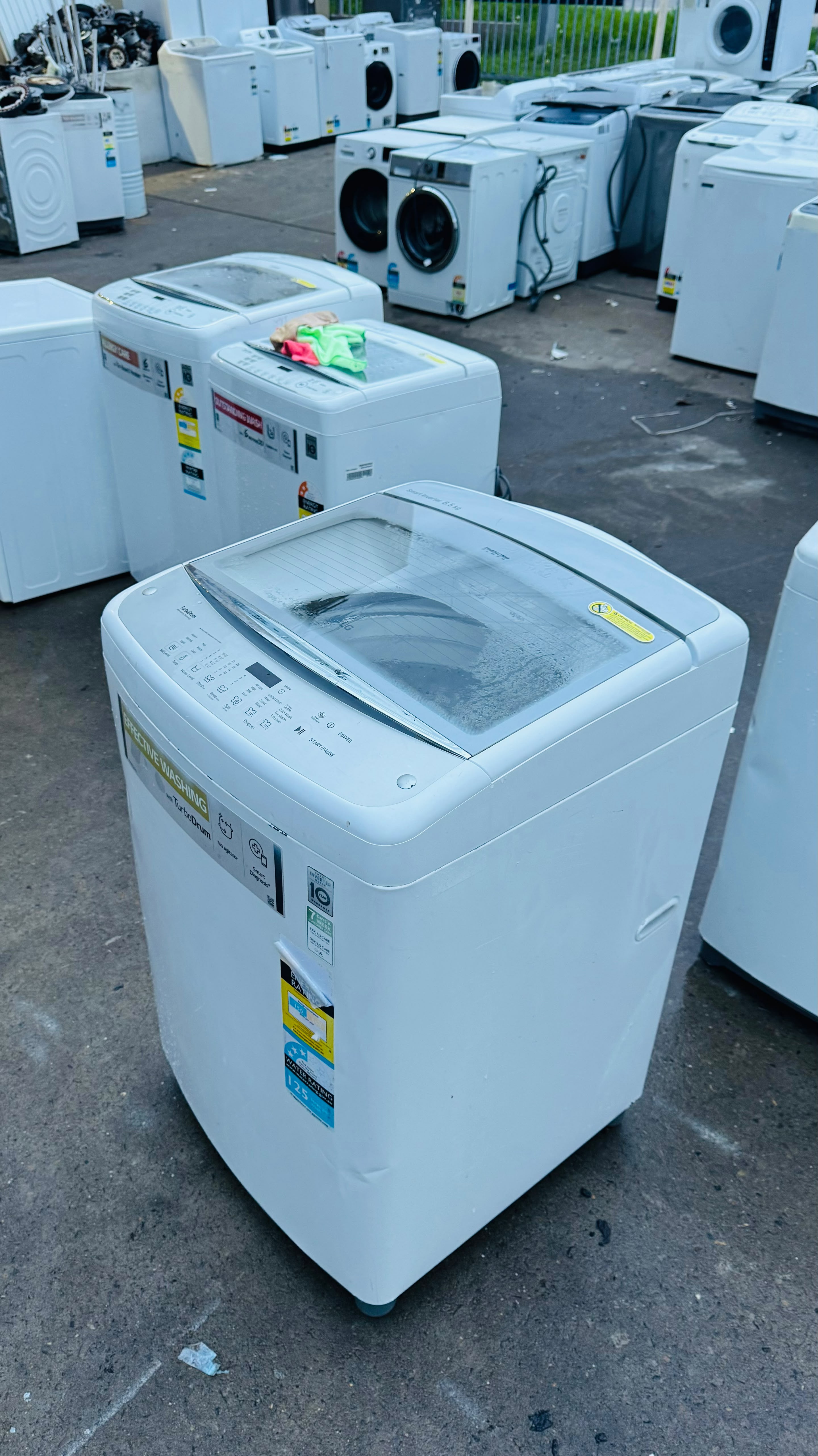 LG 8.5KGS TOP LOADER WASHING MACHINE