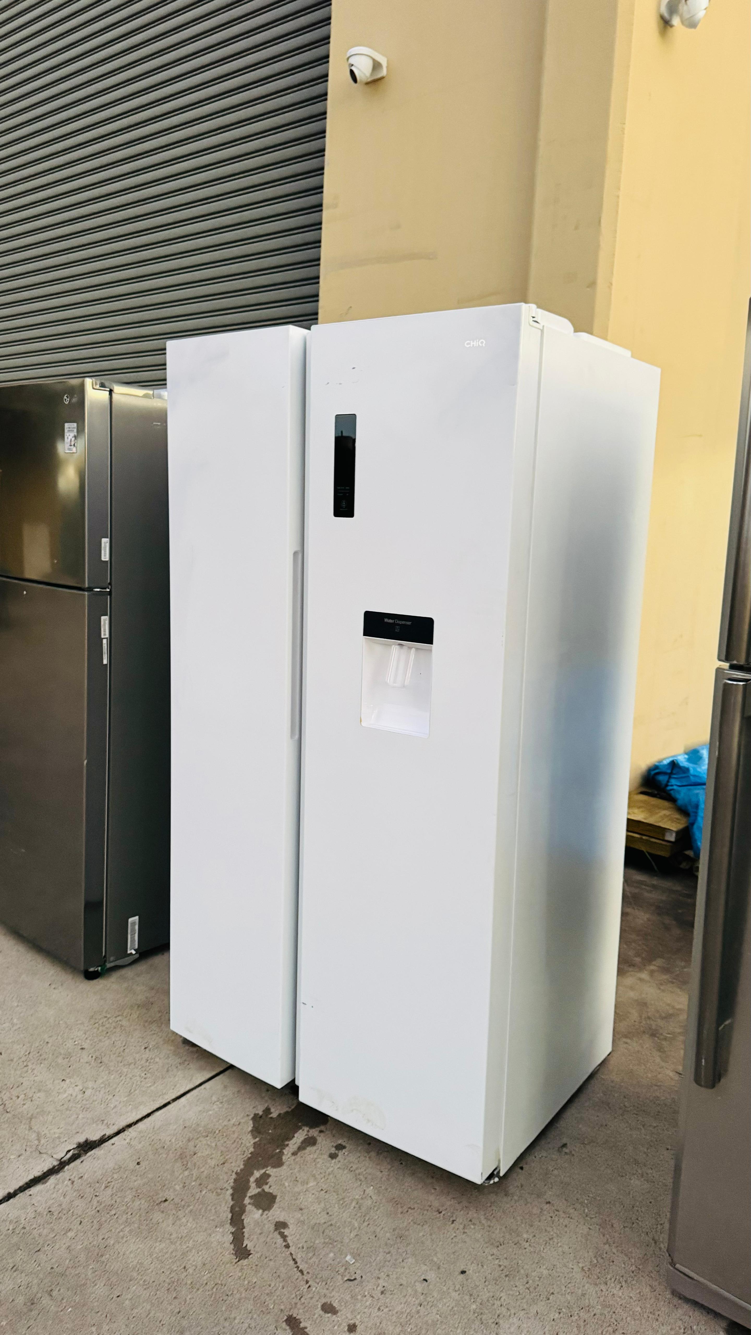 CHIQ SIDE BY SIDE 559 LITRES FRIDGE FREEZER