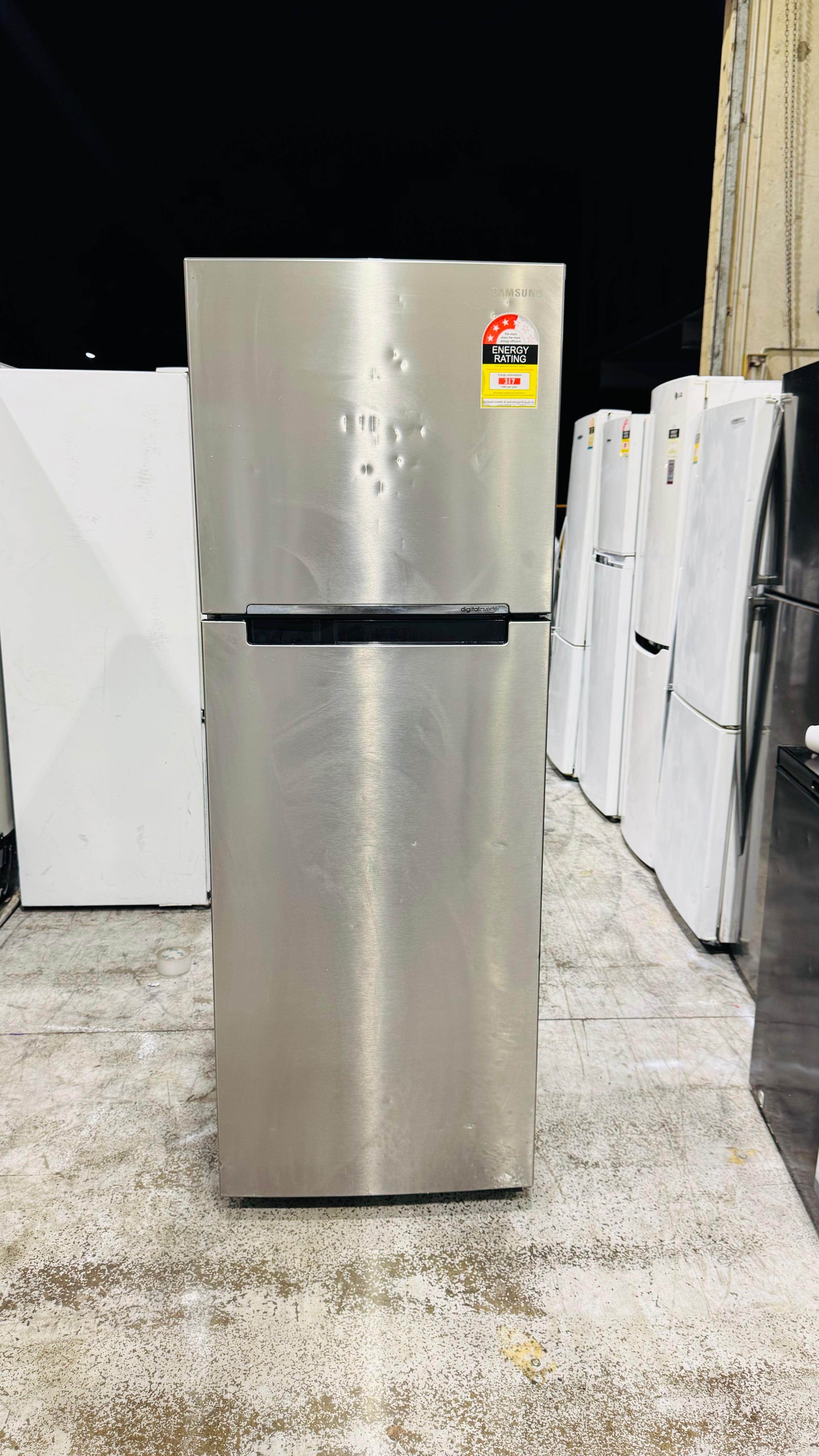 SAMSUNG 341 LITRES FRIDGE FREEZER