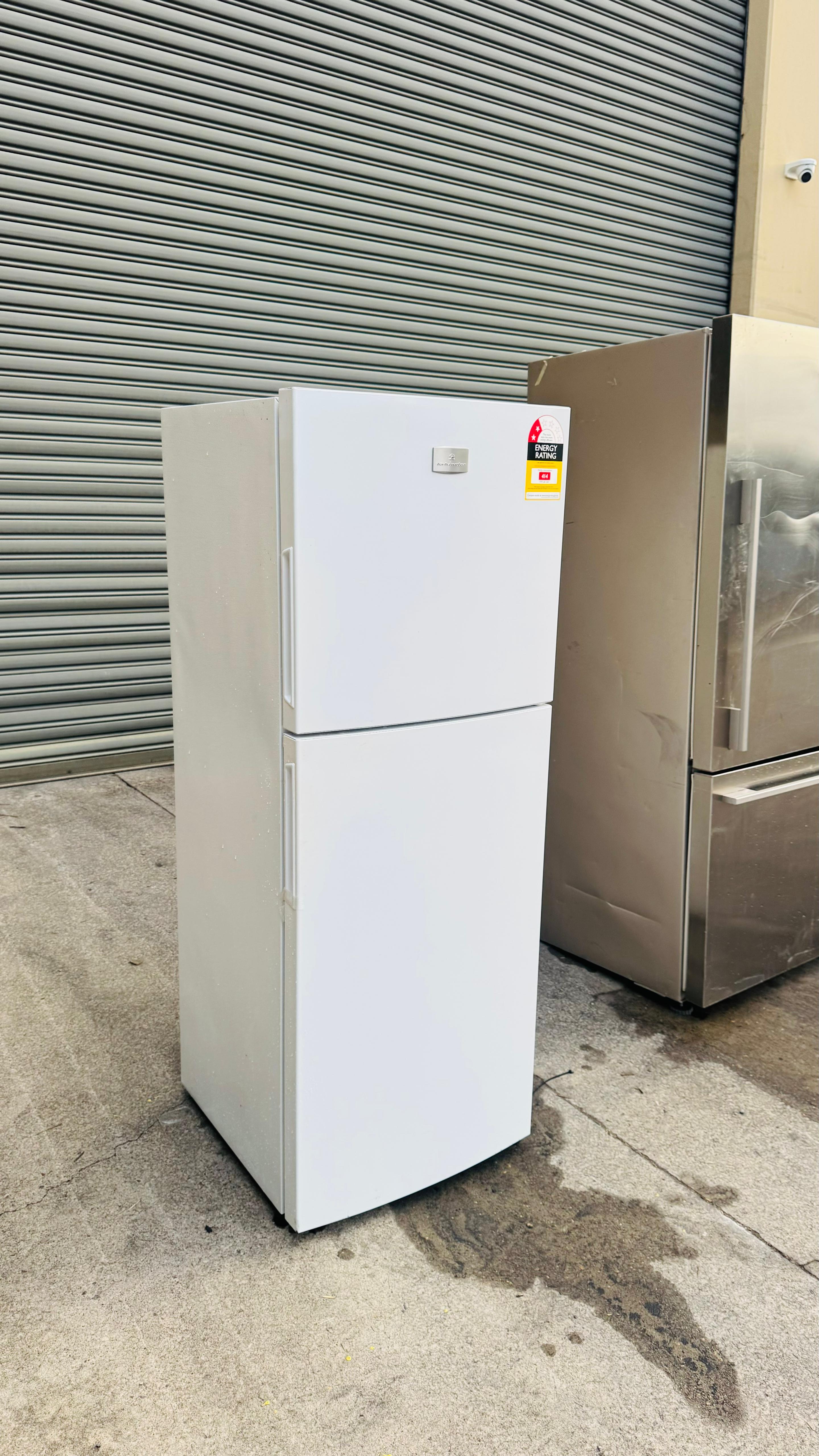 KELVINATOR 245 LITRES FRIDGE FREEZER