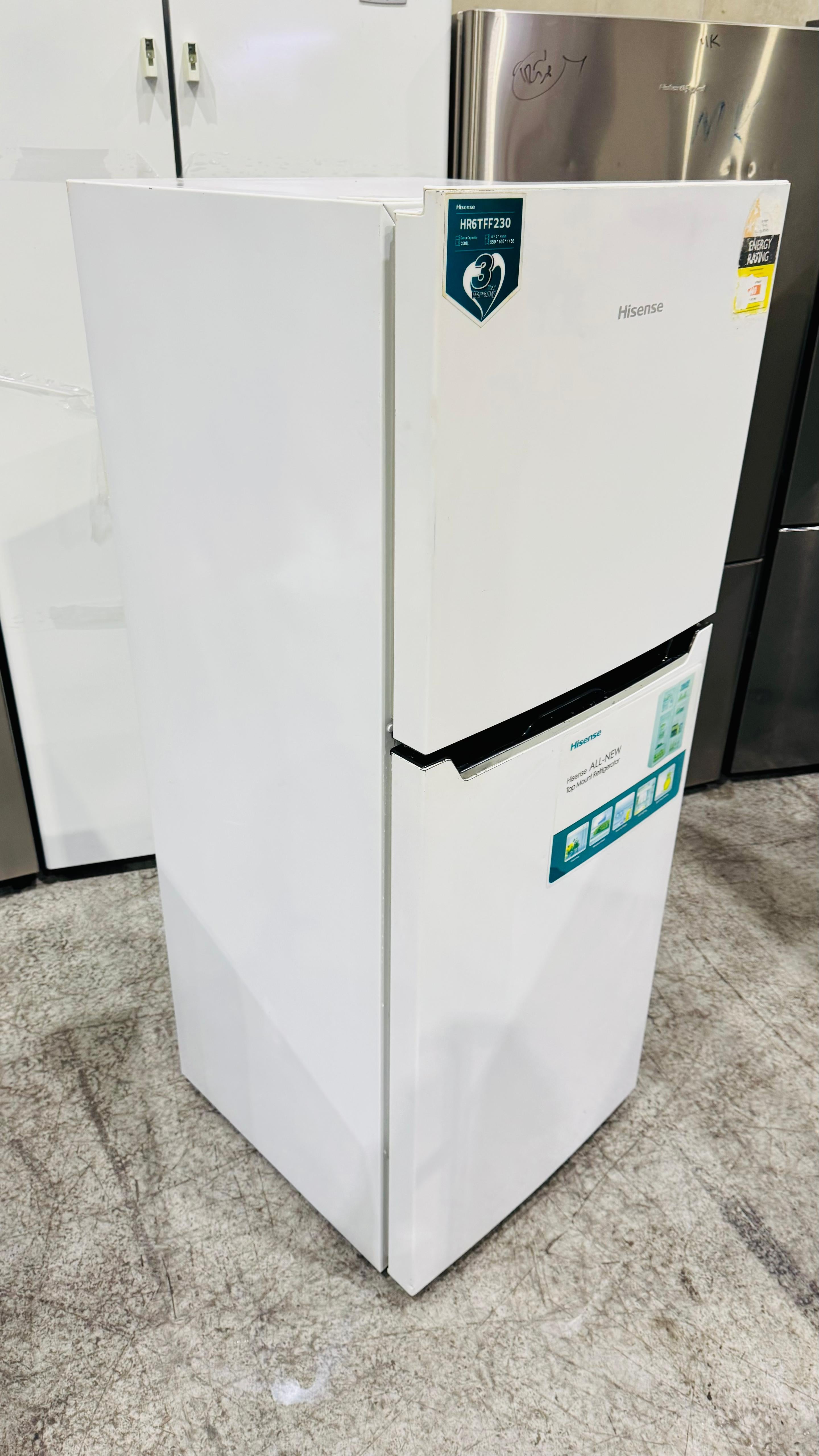 HISENSE 230 LITRES FRIDGE FREEZER
