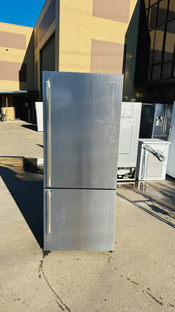 WESTINGHOUSE 453 LITRES FRIDGE FREEZER