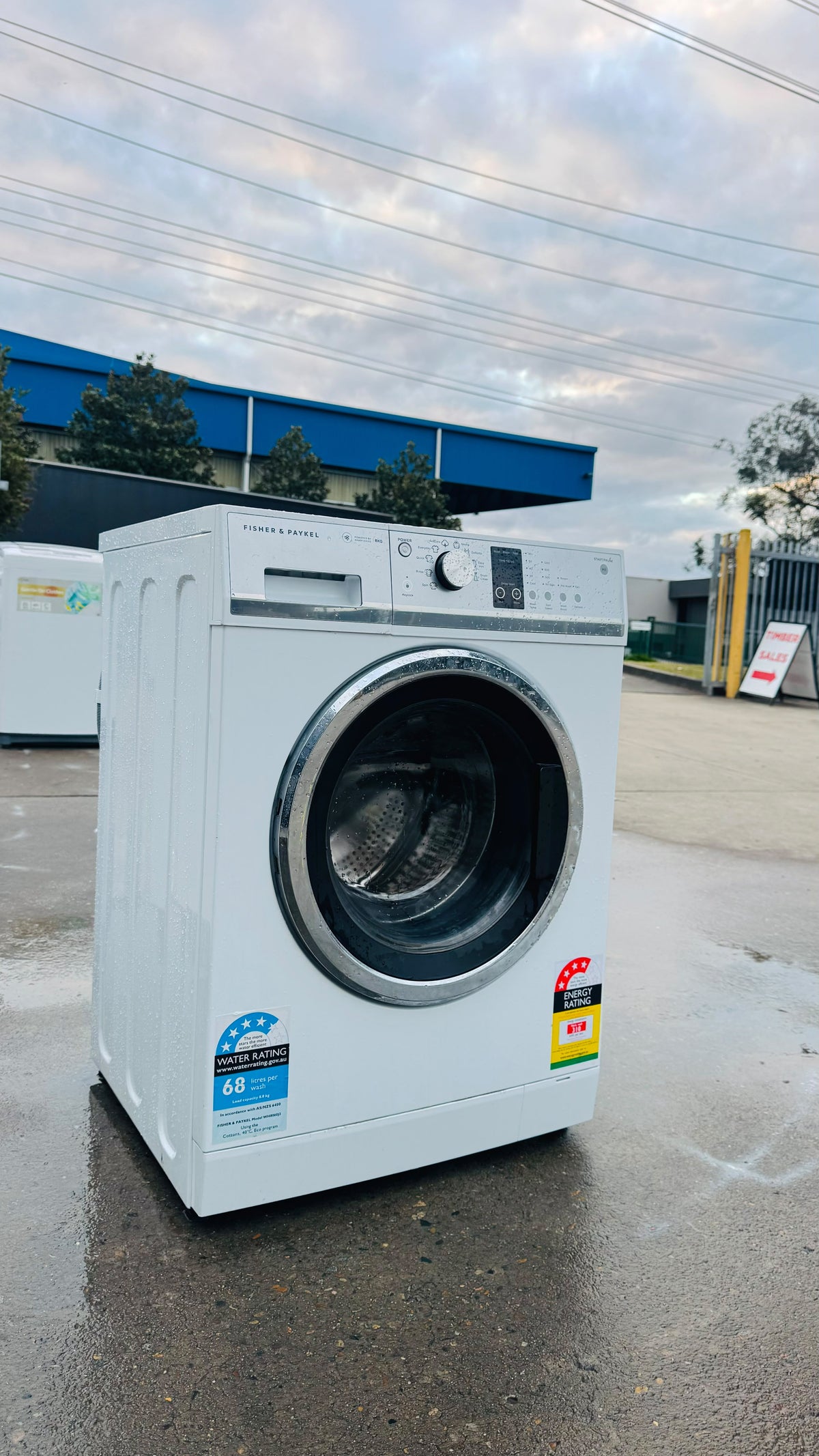 FISHER AND PAYKEL 8KGS FRONT LOADER WASHING MACHINE