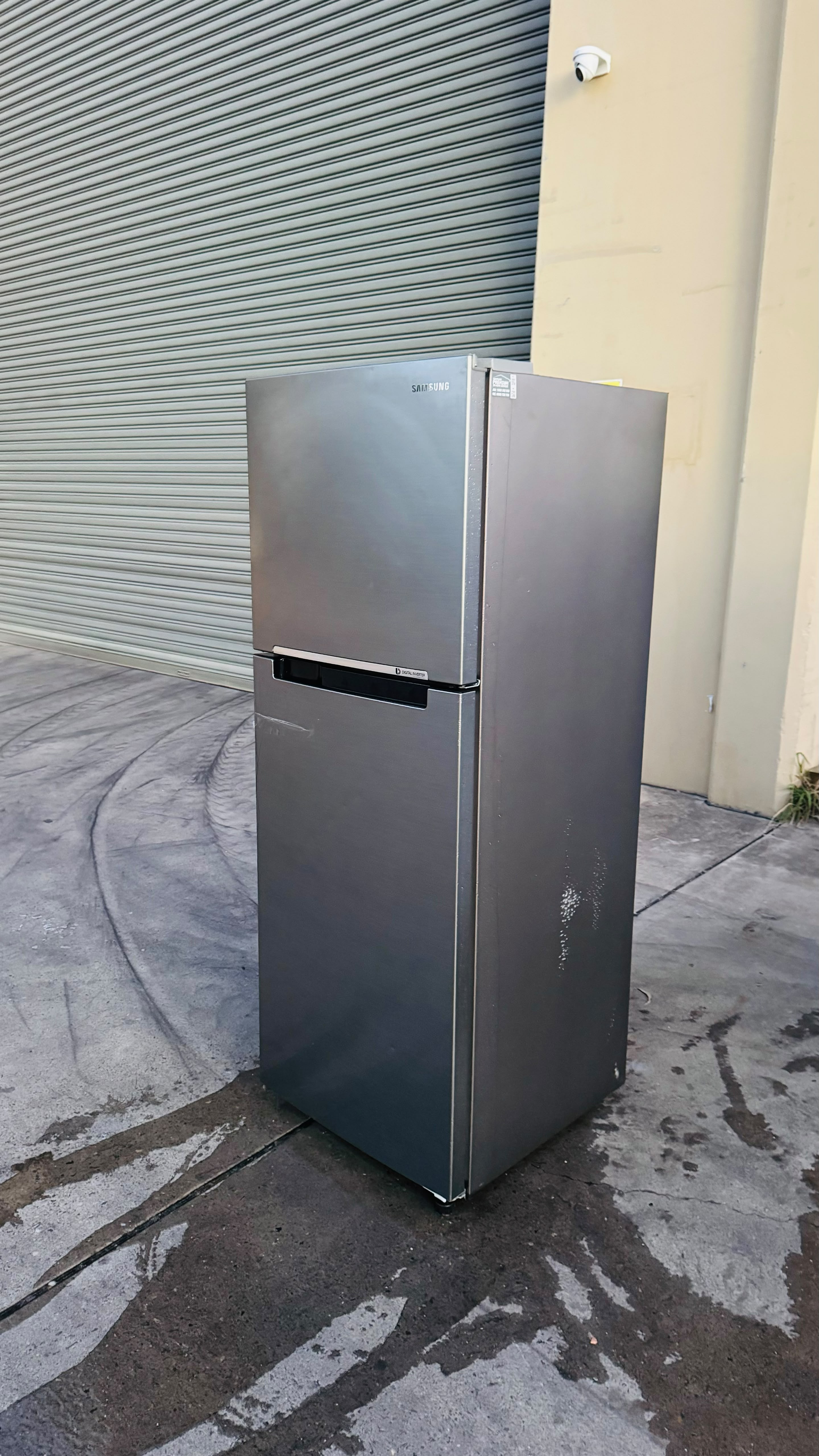 SAMSUNG 320 LITRES FRIDGE FREEZER
