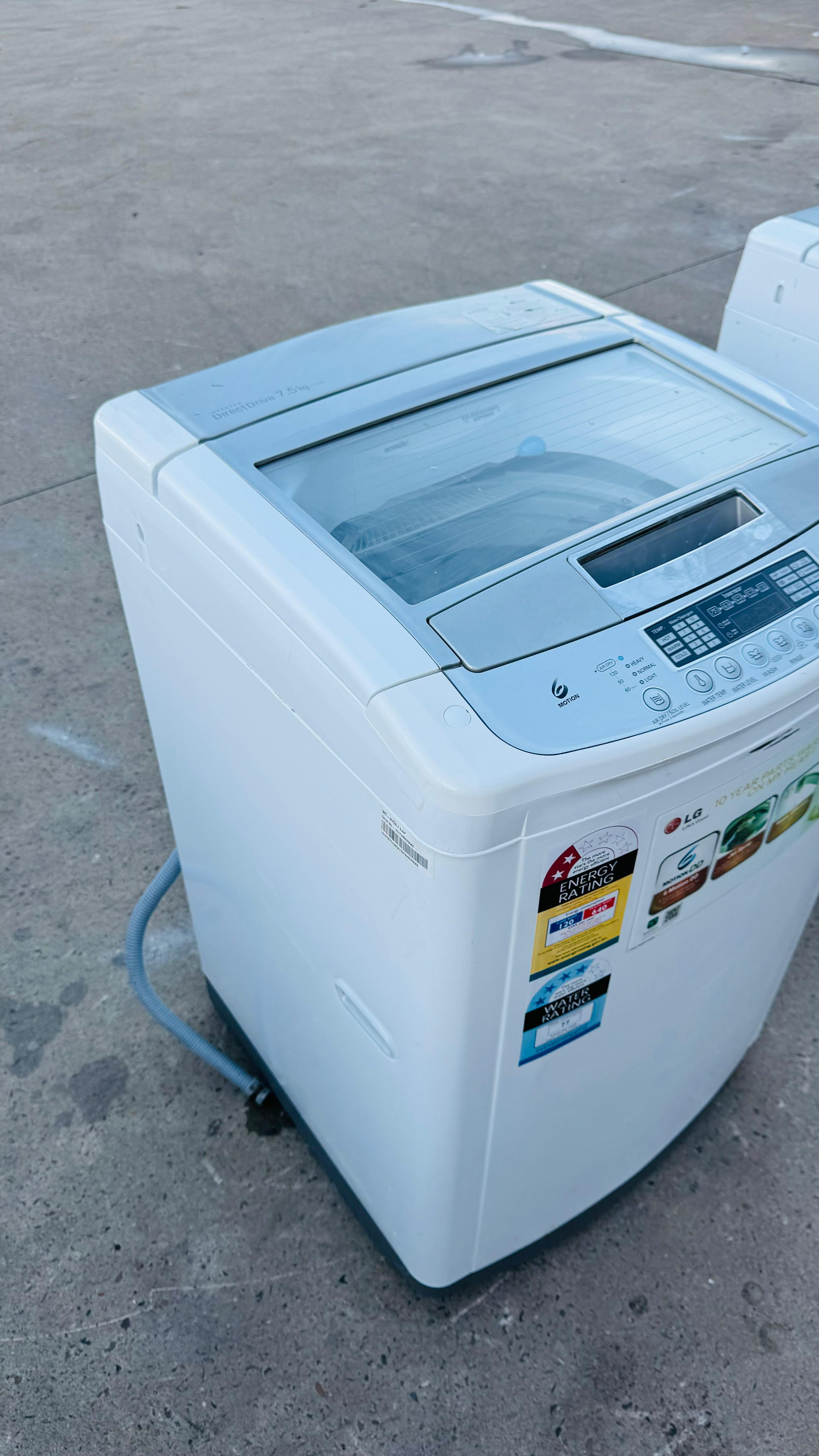 LG 7.5KGS TOP LOADER WASHING MACHINE