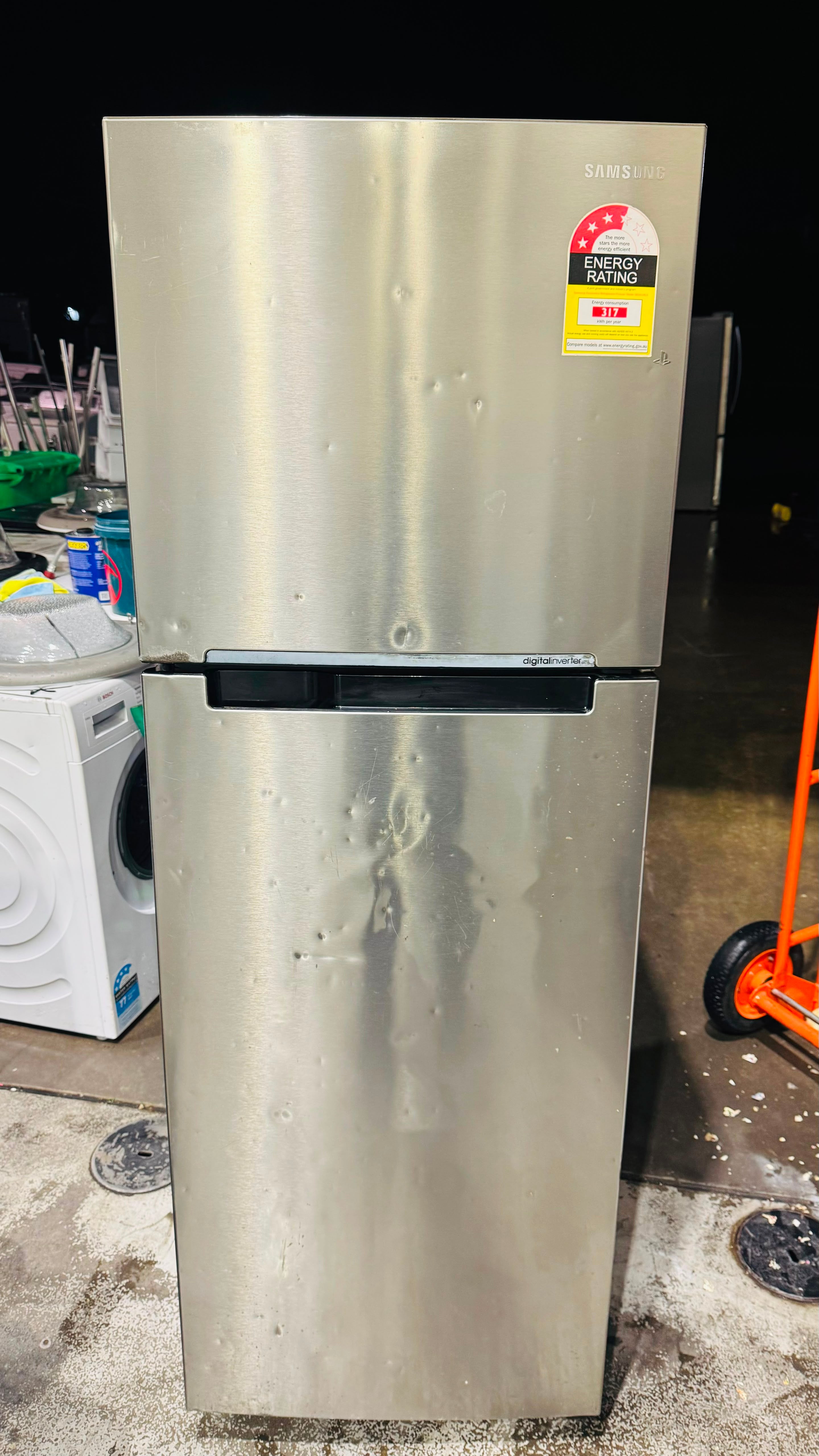 SAMSUNG 341 LITRES FRIDGE FREEZER
