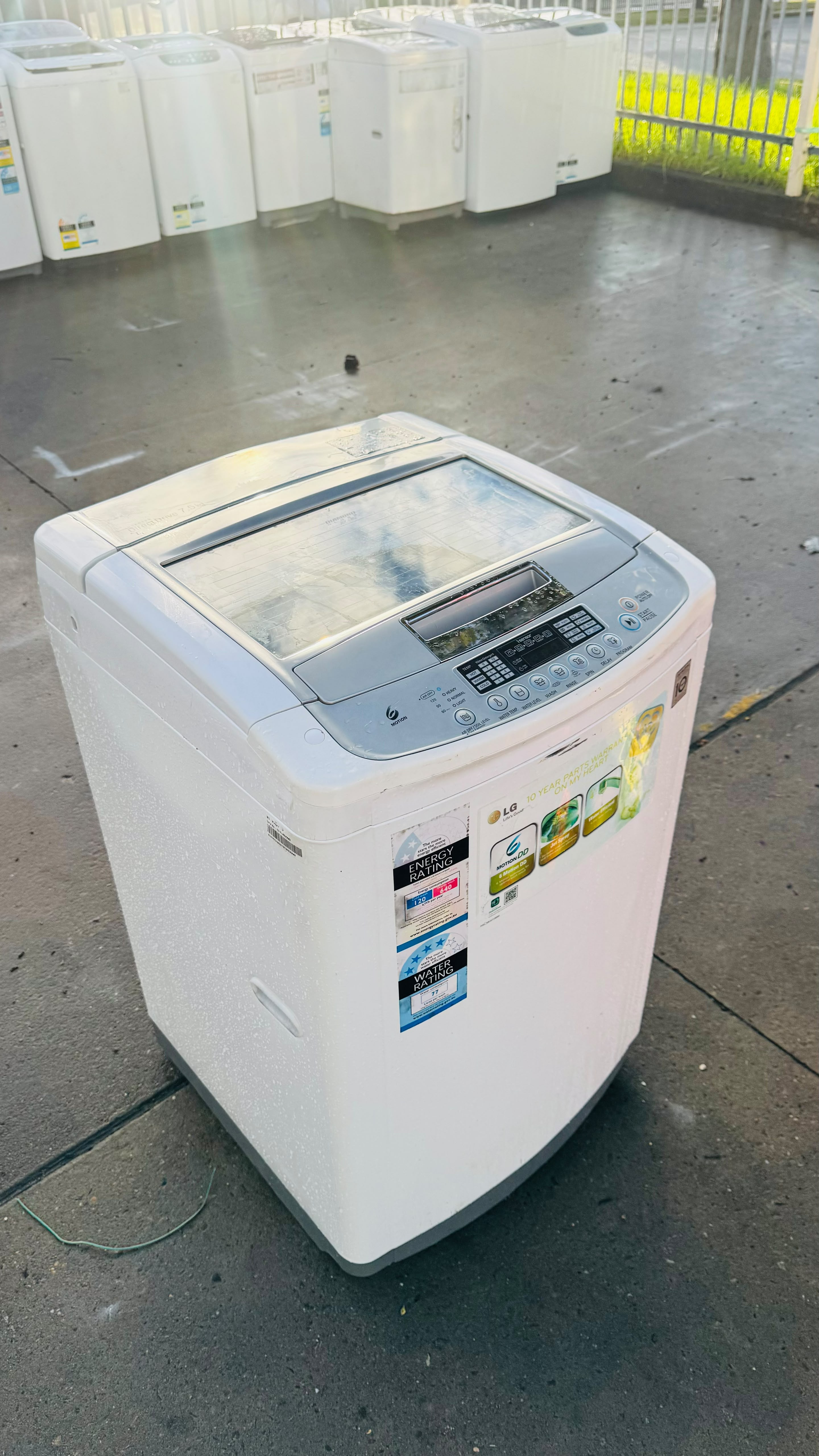 LG 7.5KGS TOP LOADER WASHING MACHINE