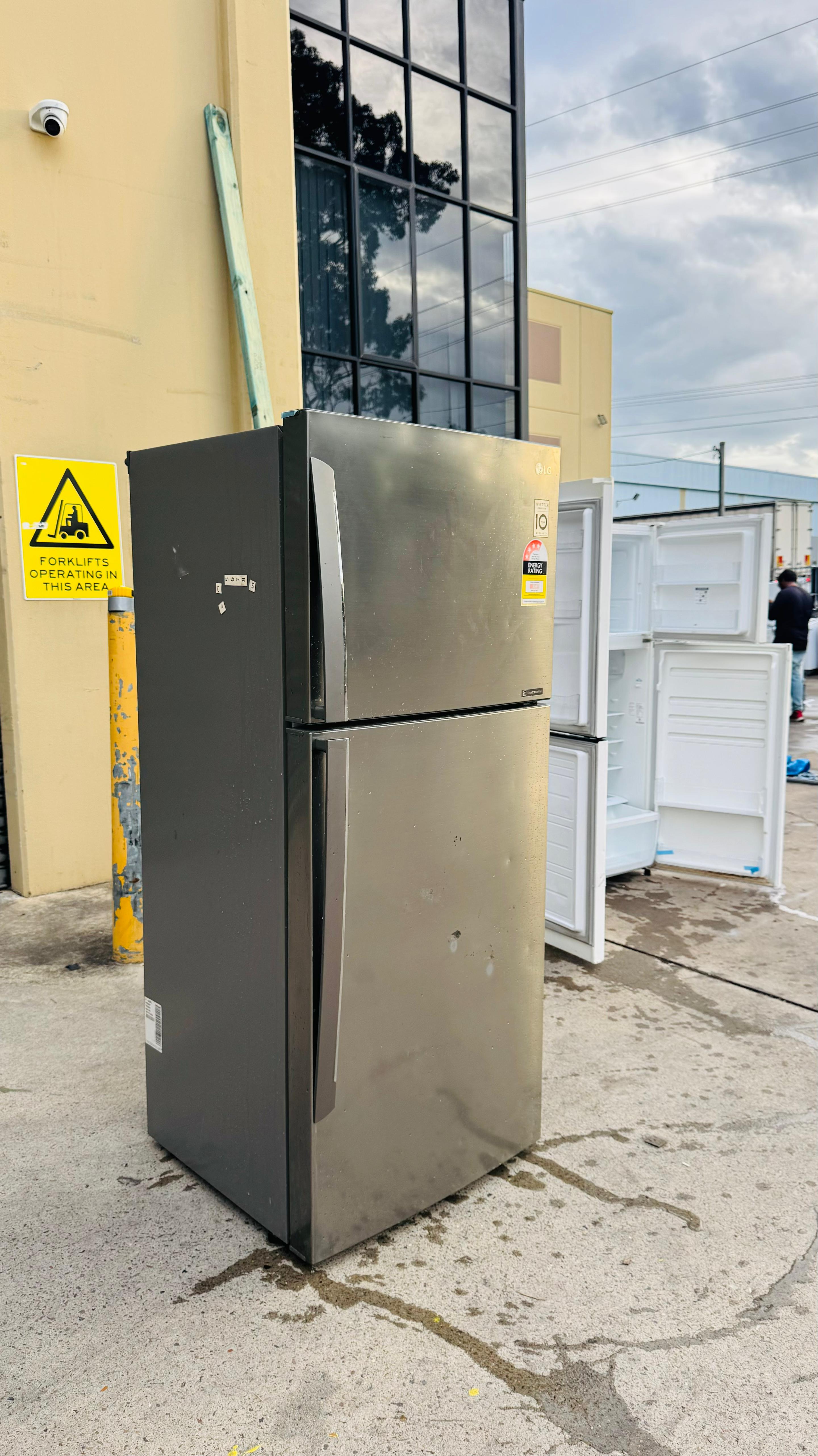 LG 442 LITRES FRIDGE FREEZER