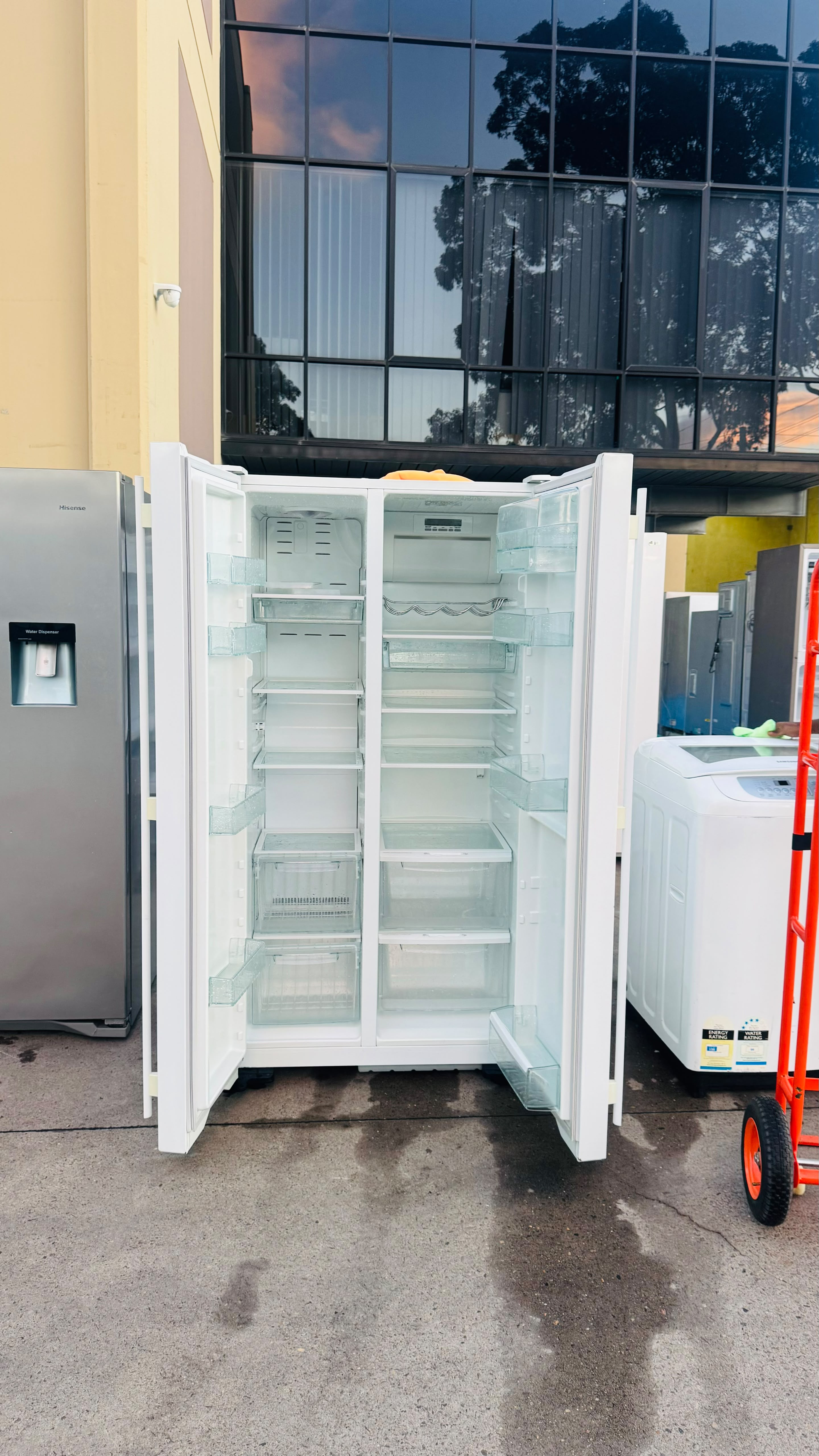 WESTINGHOUSE SIDE BY SIDE 606 LITRES FRIDGE FREEZER