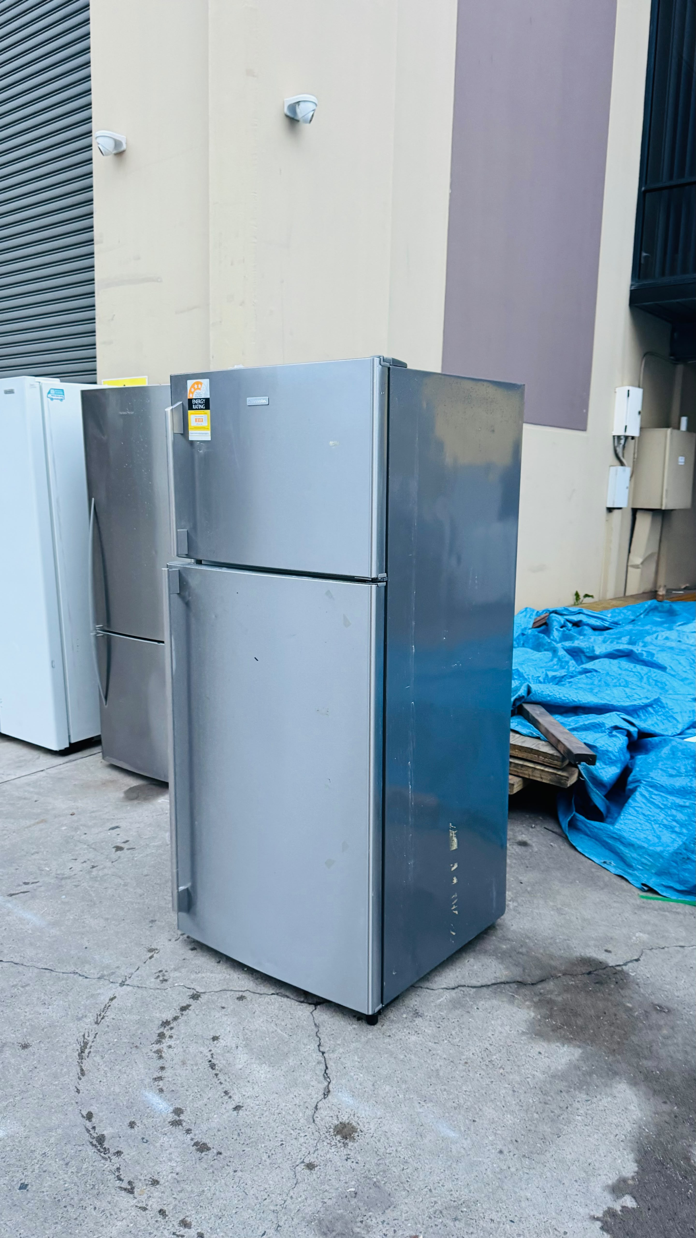 ELECTROLUX 420 LITRES FRIDGE FREEZER
