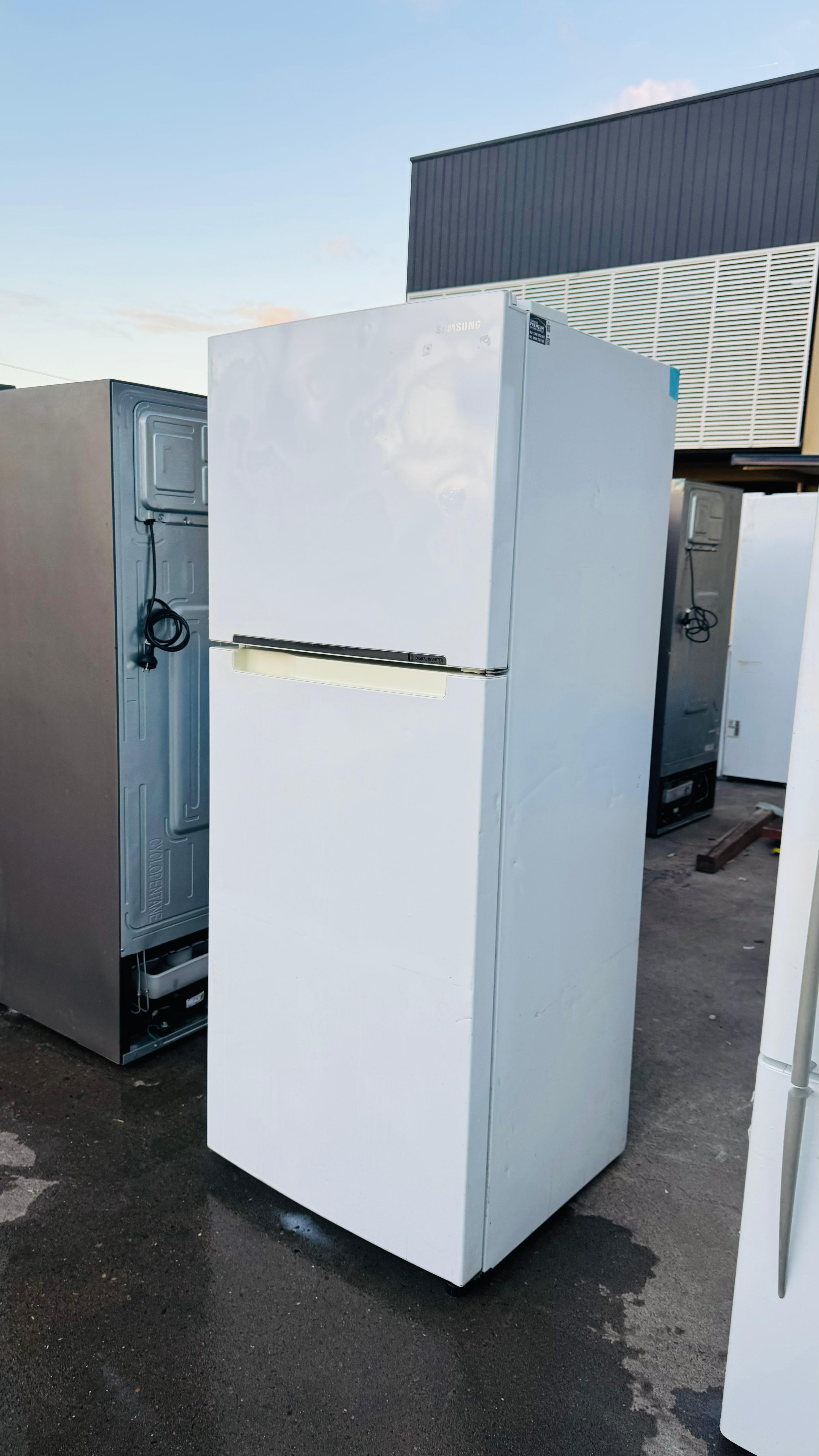 SAMSUNG 393 LITRES FRIDGE FREEZER