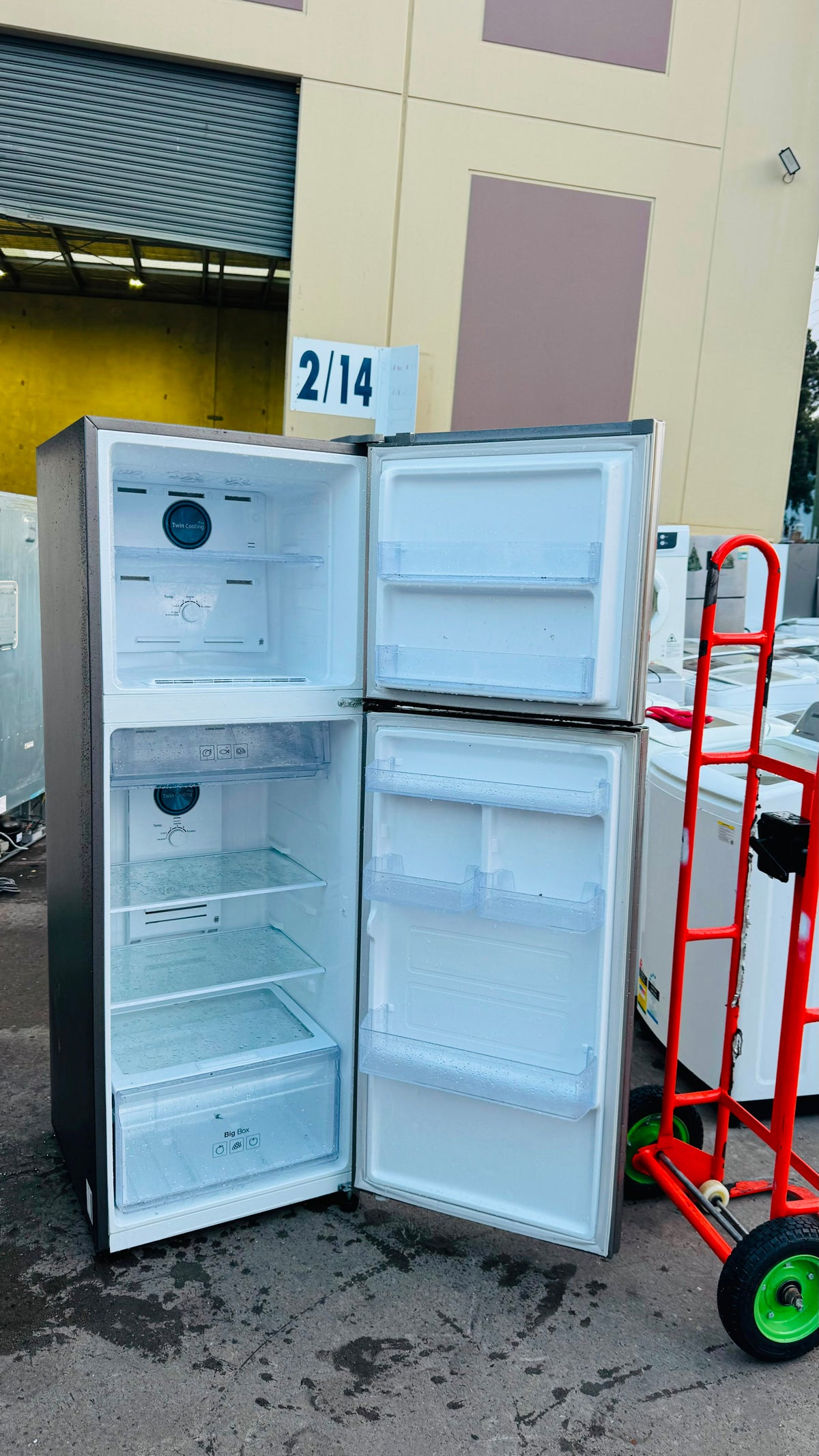 SAMSUNG 343 LITRES FRIDGE FREEZER