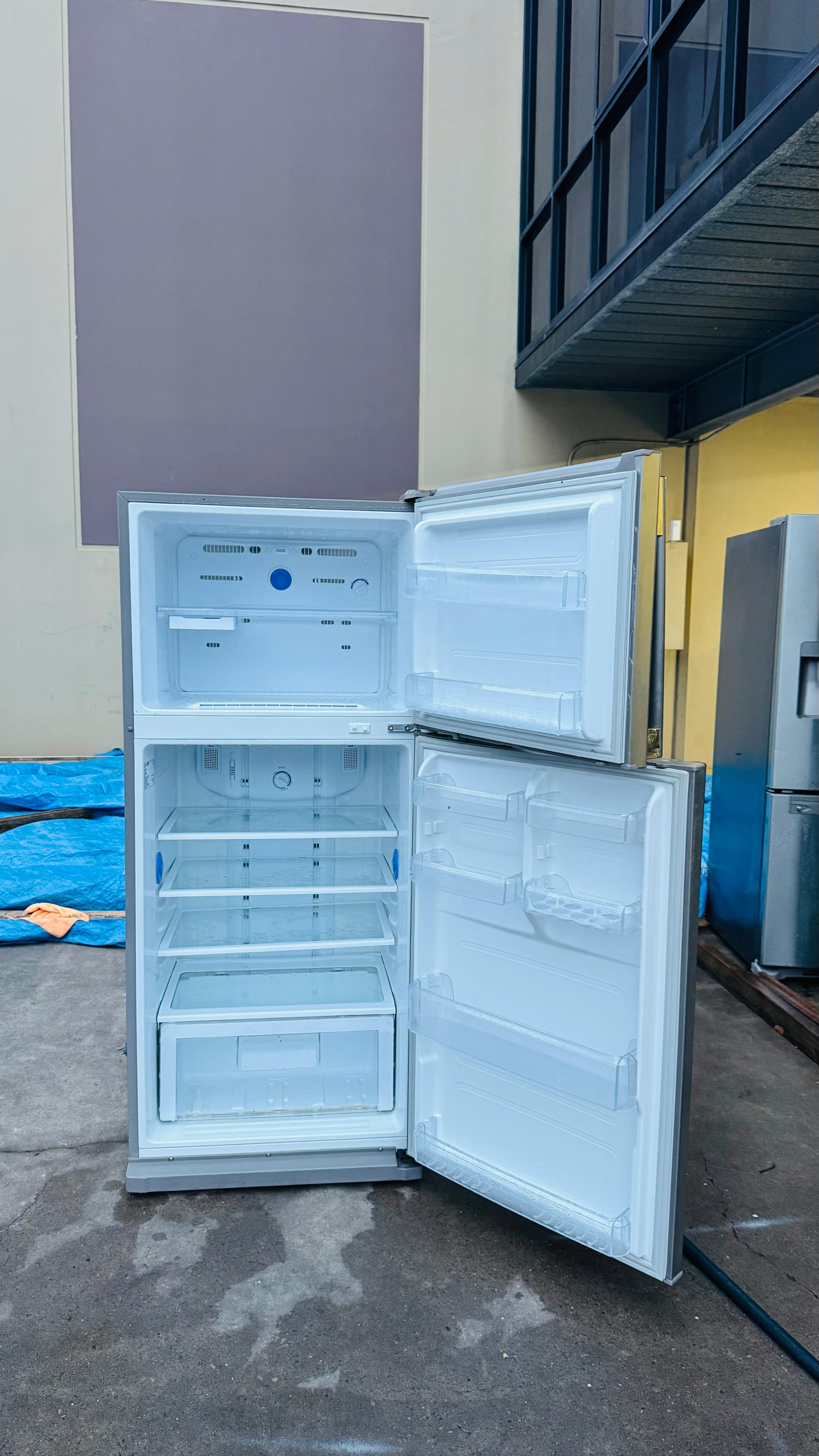 SAMSUNG 434 LITRES FRIDGE FREEZER