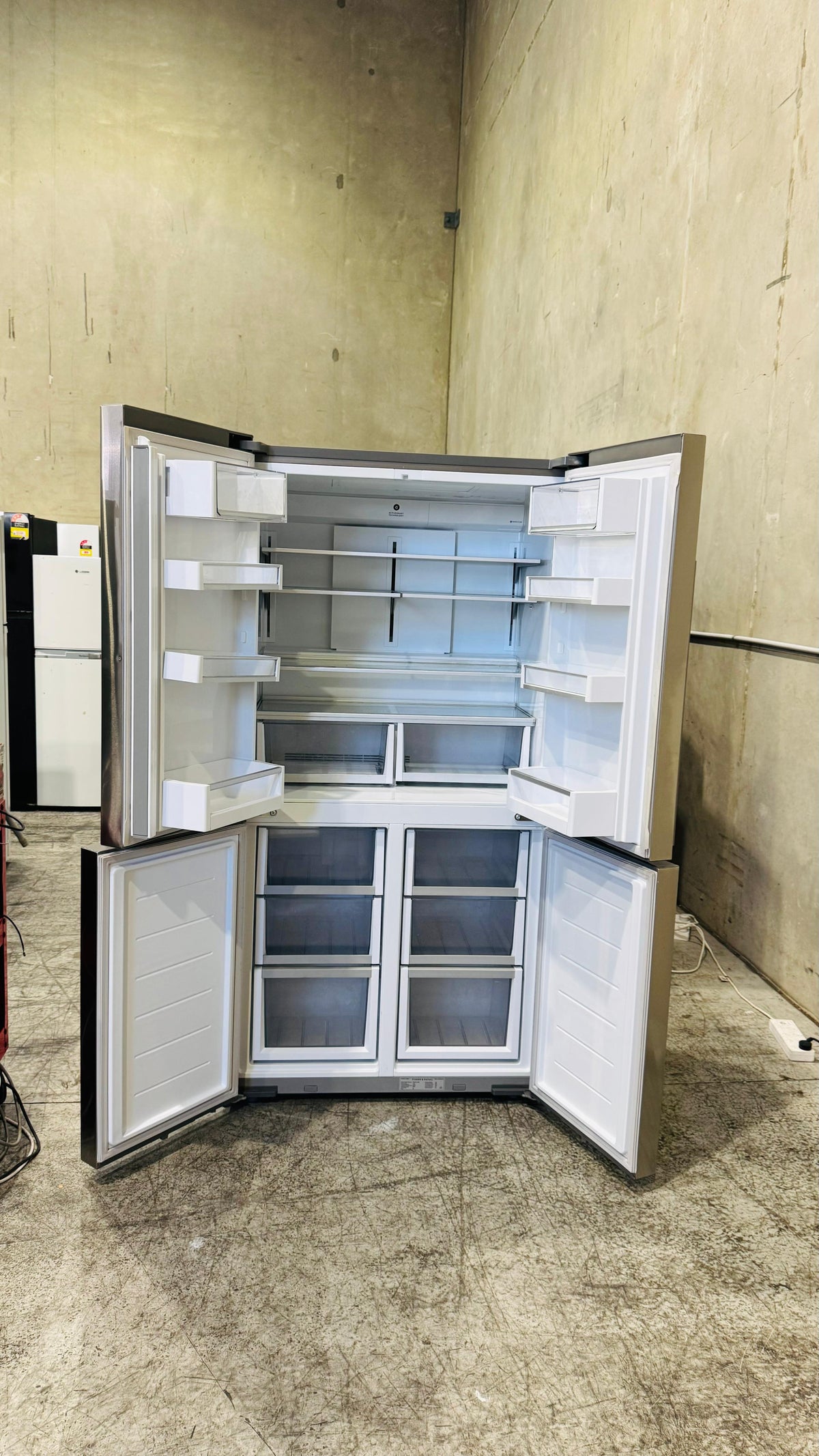FISHER AND PAYKEL 605 LITRES QUAD DOOR FRIDGE FREEZER