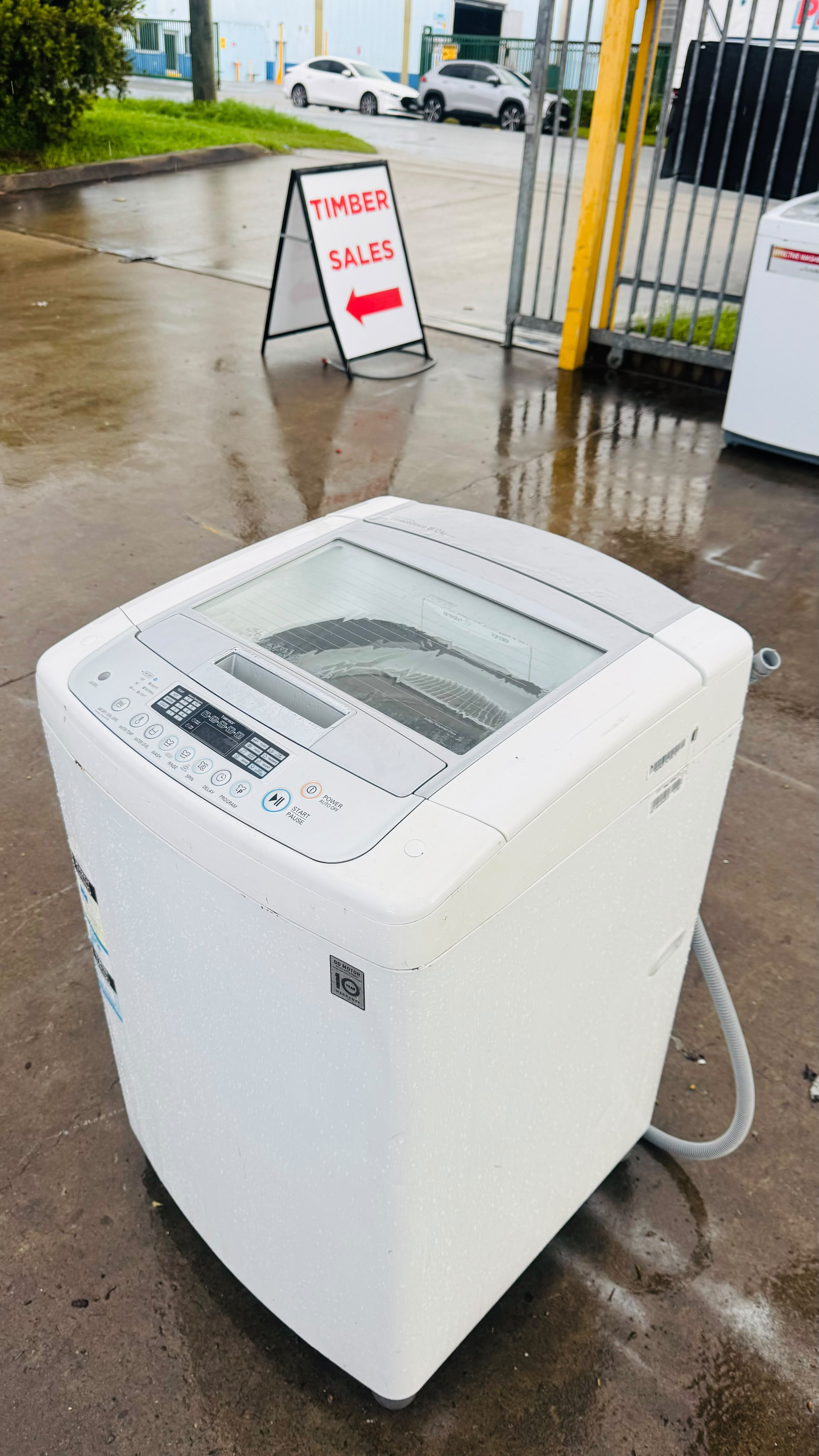 LG 8KGS TOP LOADER WASHING MACHINE