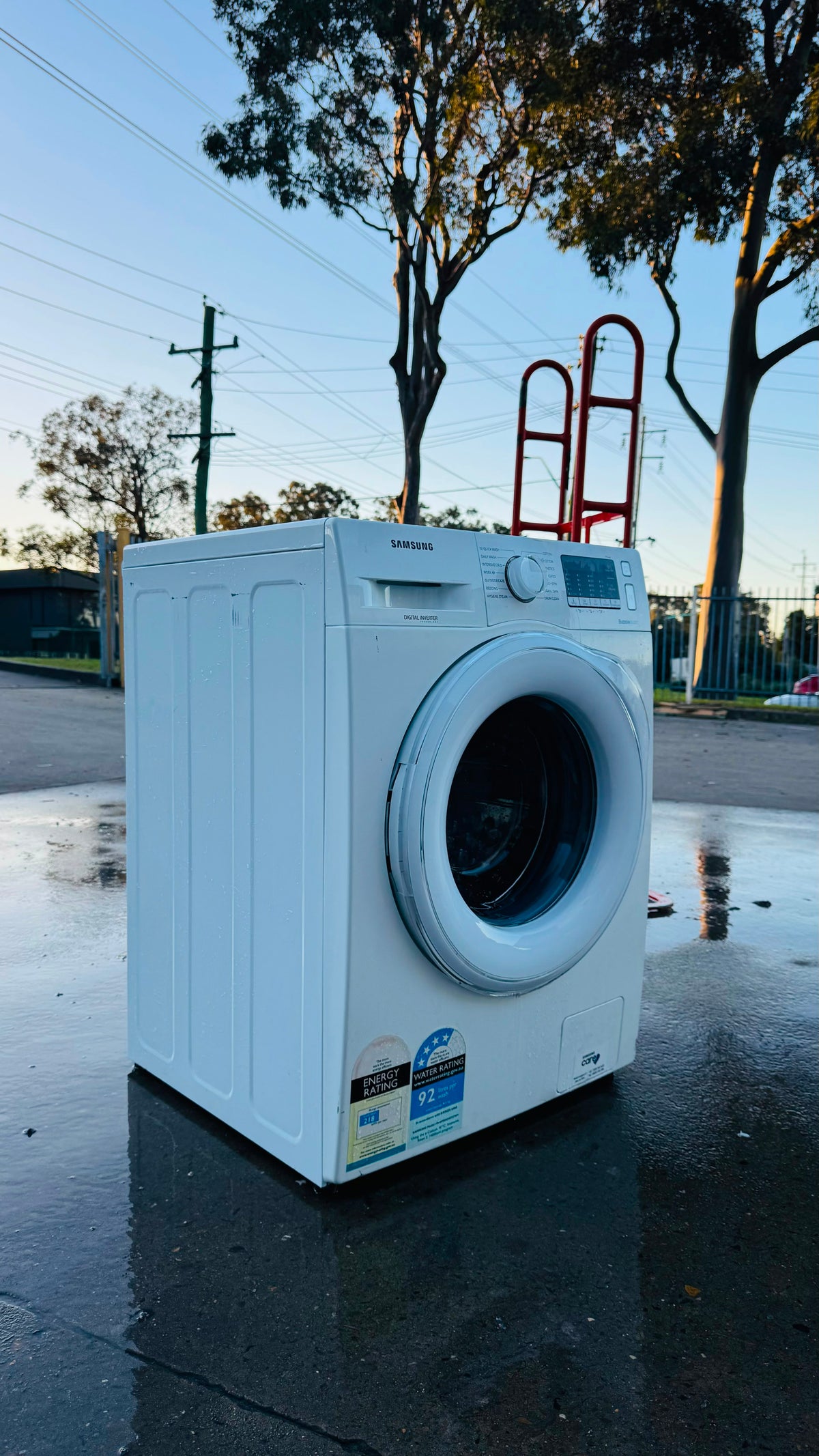 SAMSUNG 9.5KGS FRONT LOADER WASHING MACHINE