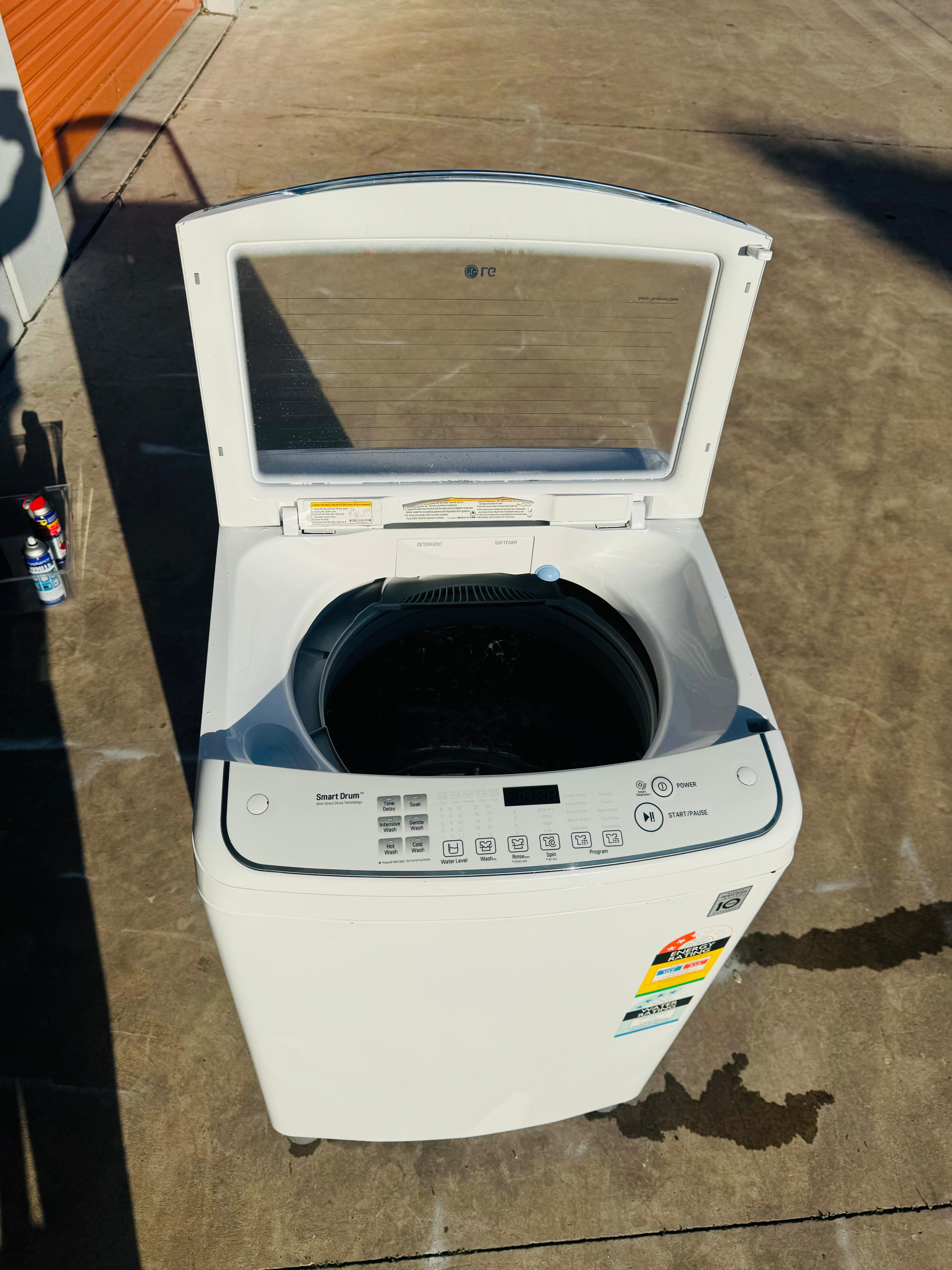 LG 7.5 KGS TOP LOADER WASHING MACHINE ✅