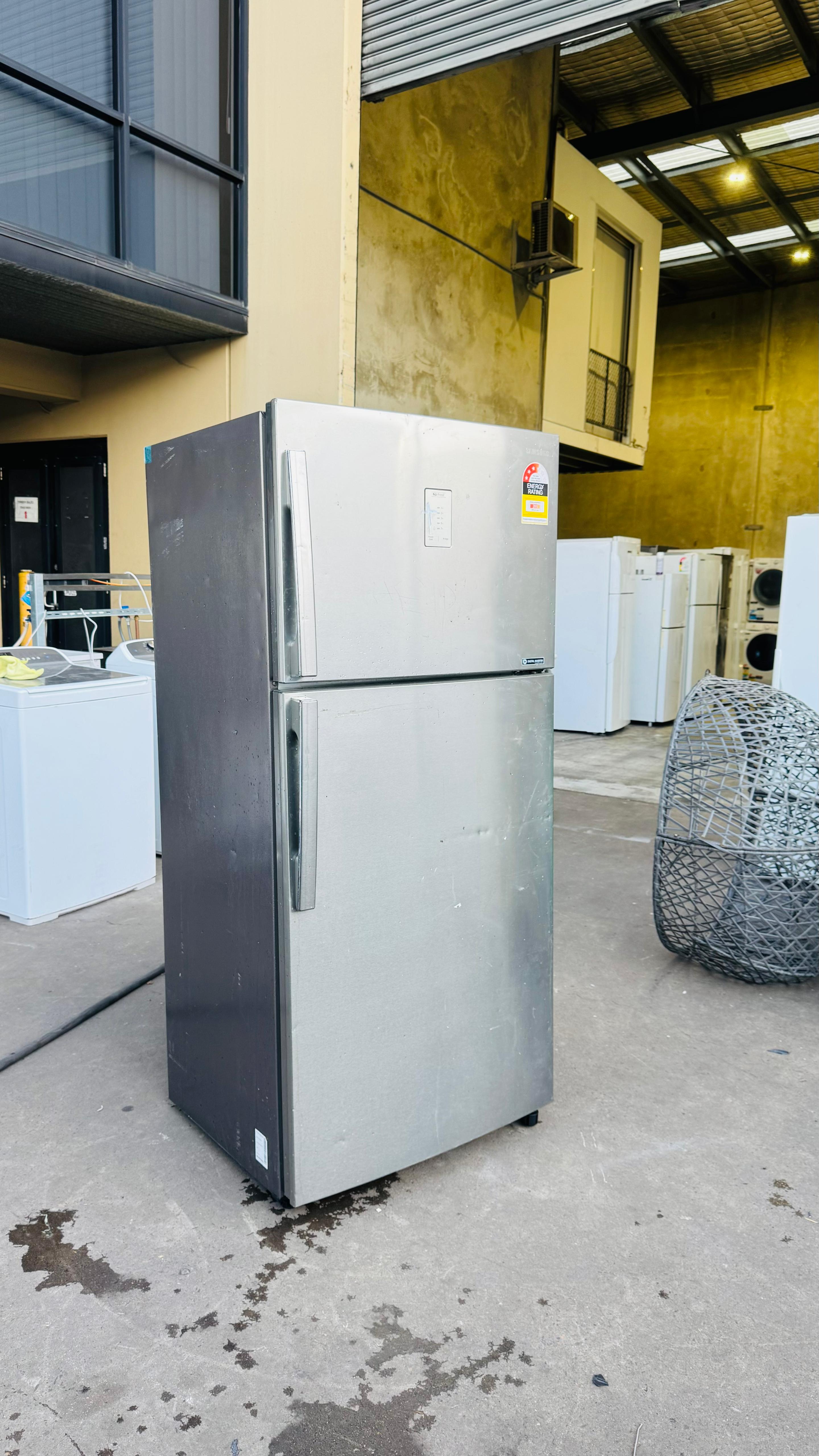 SAMSUNG 527 LITRES FRIDGE FREEZER