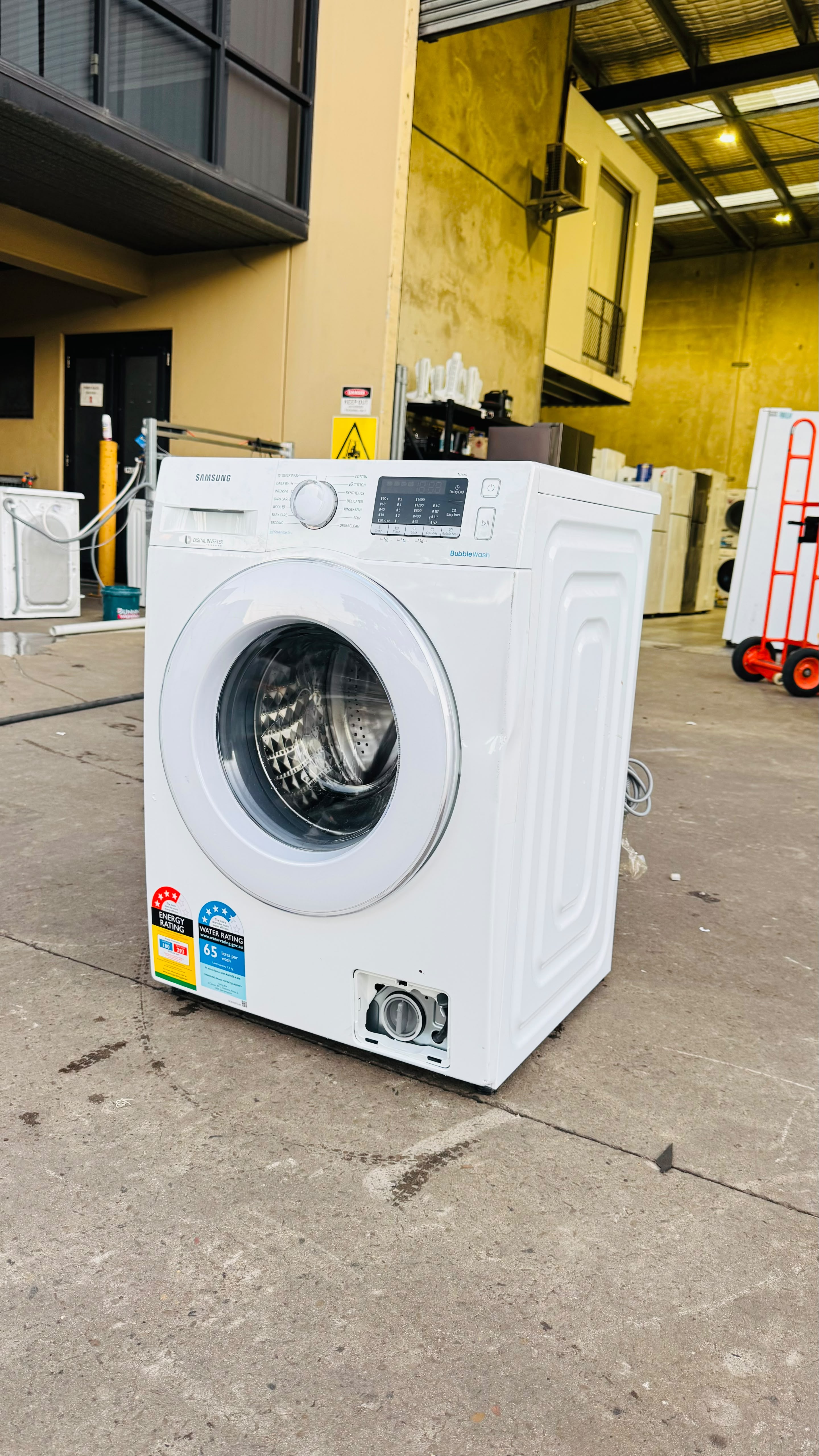 SAMSUNG 7.5KGS FRONT LOADER WASHING MACHINE