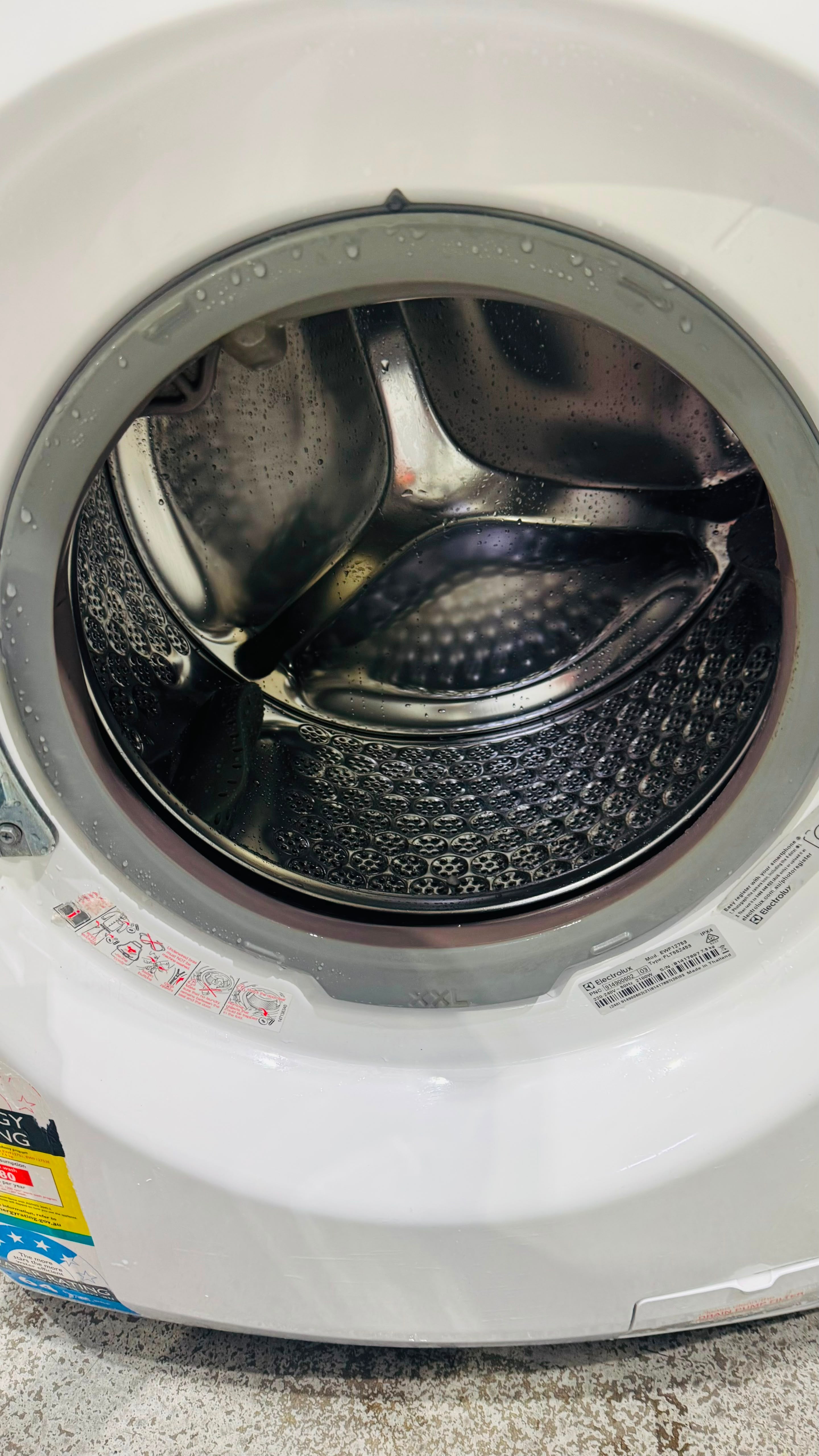 ELECTROLUX 7.5KGS FRONT LOADER WASHING MACHINE