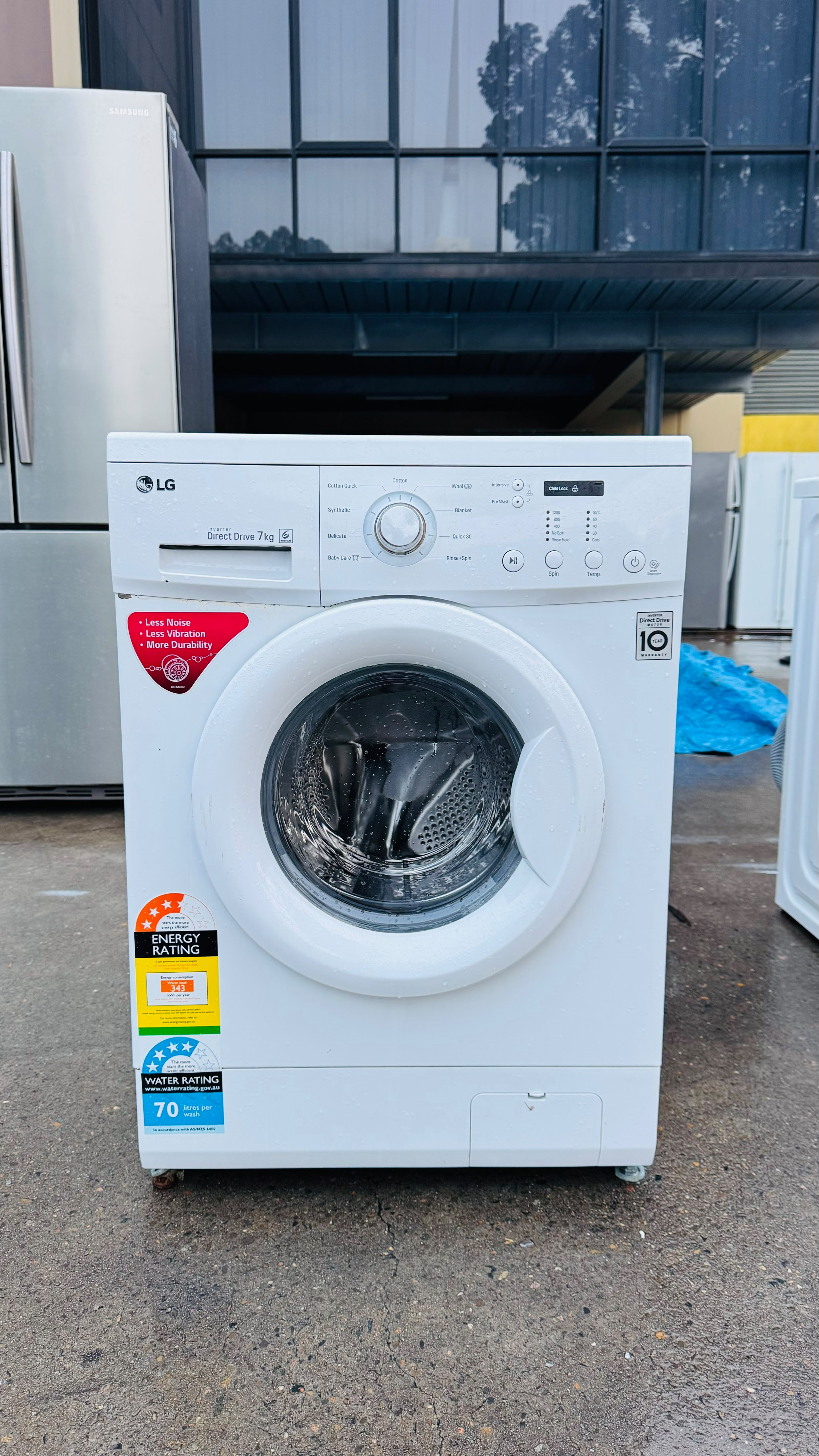 LG 7KGS FRONT LOADER WASHING MACHINE