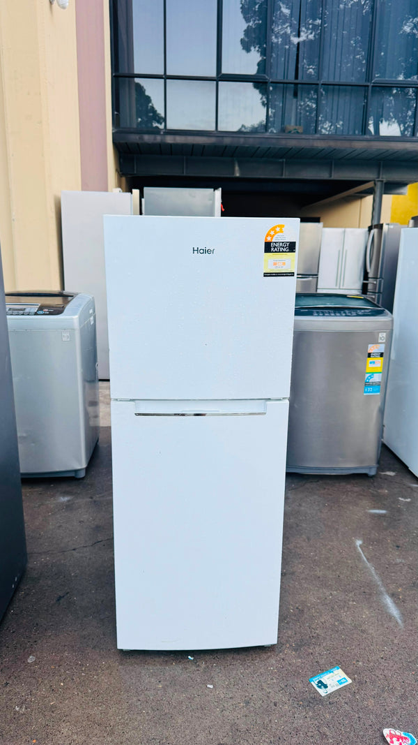 HAIER 220 LITRES FRIDGE FREEZER