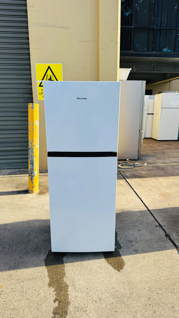 HISENSE 223 LITRES FRIDGE FREEZER