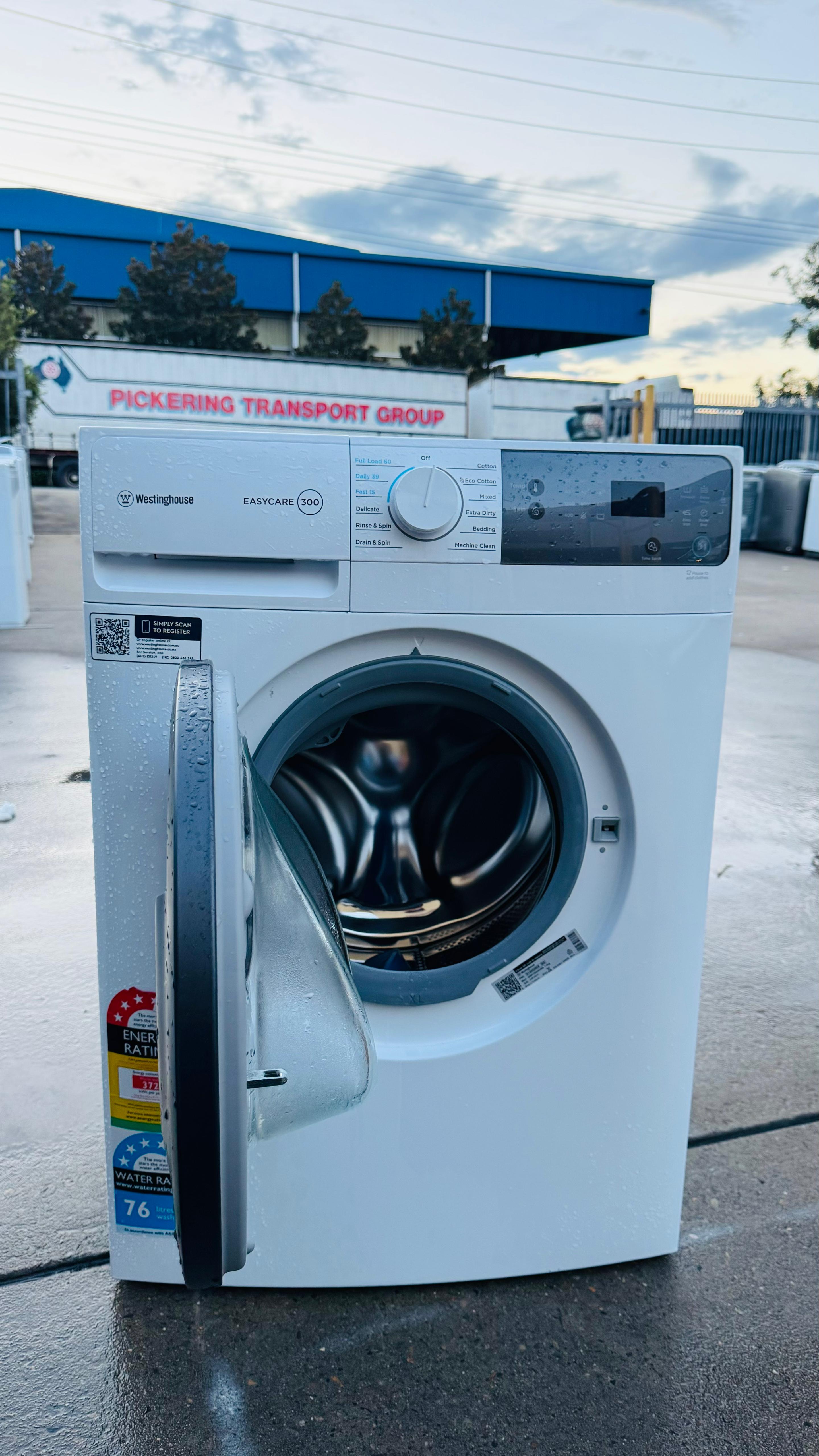 WESTINGHOUSE 7.5KGS FRONT LOADER WASHING MACHINE