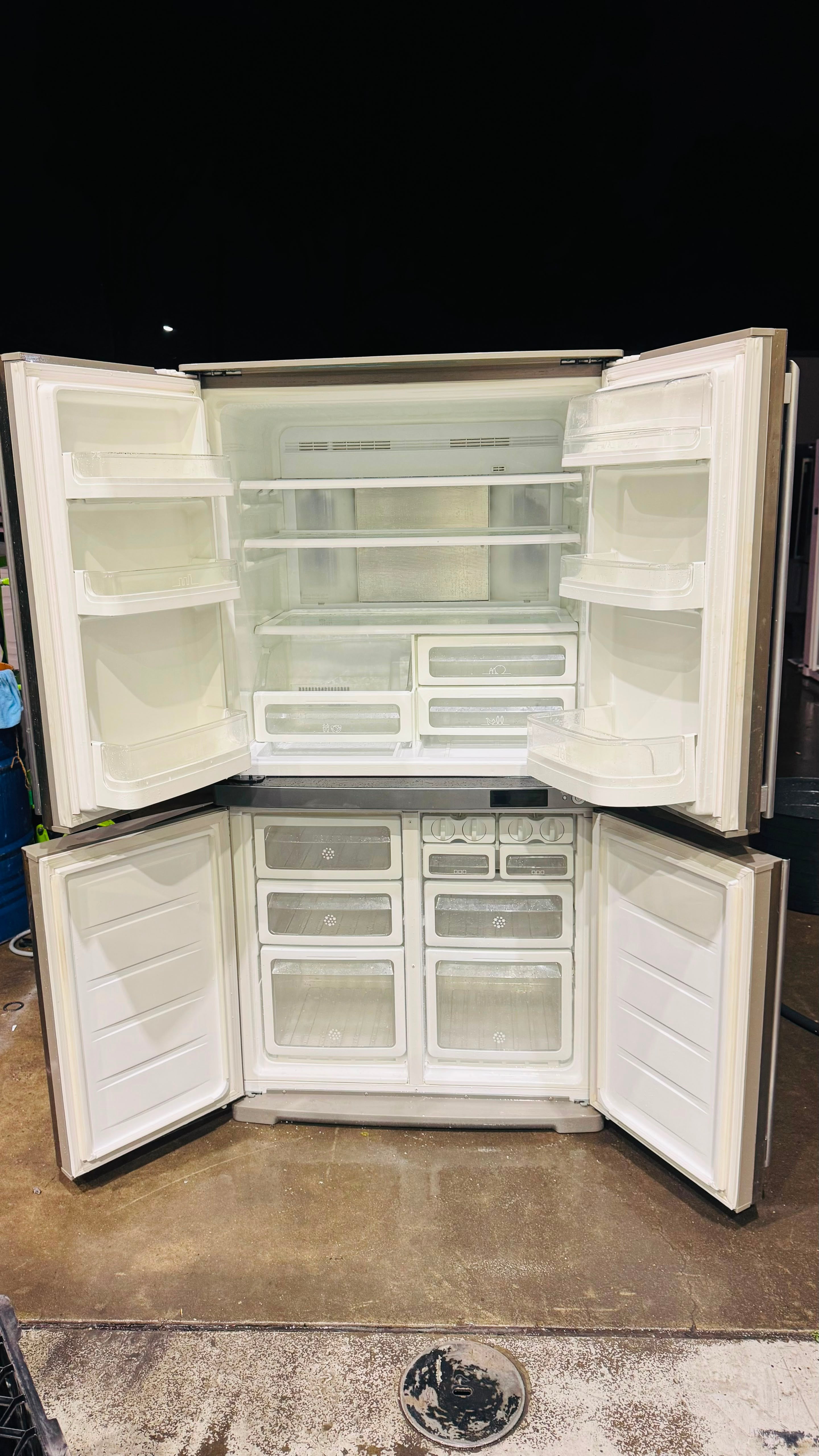ELECTROLUX QUAD FRENCH DOOR 602 LITRES FRIDGE FREEZER