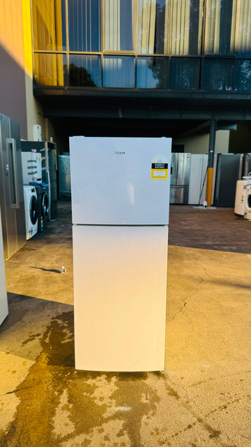 HAIER 224 LITRES FRIDGE FREEZER