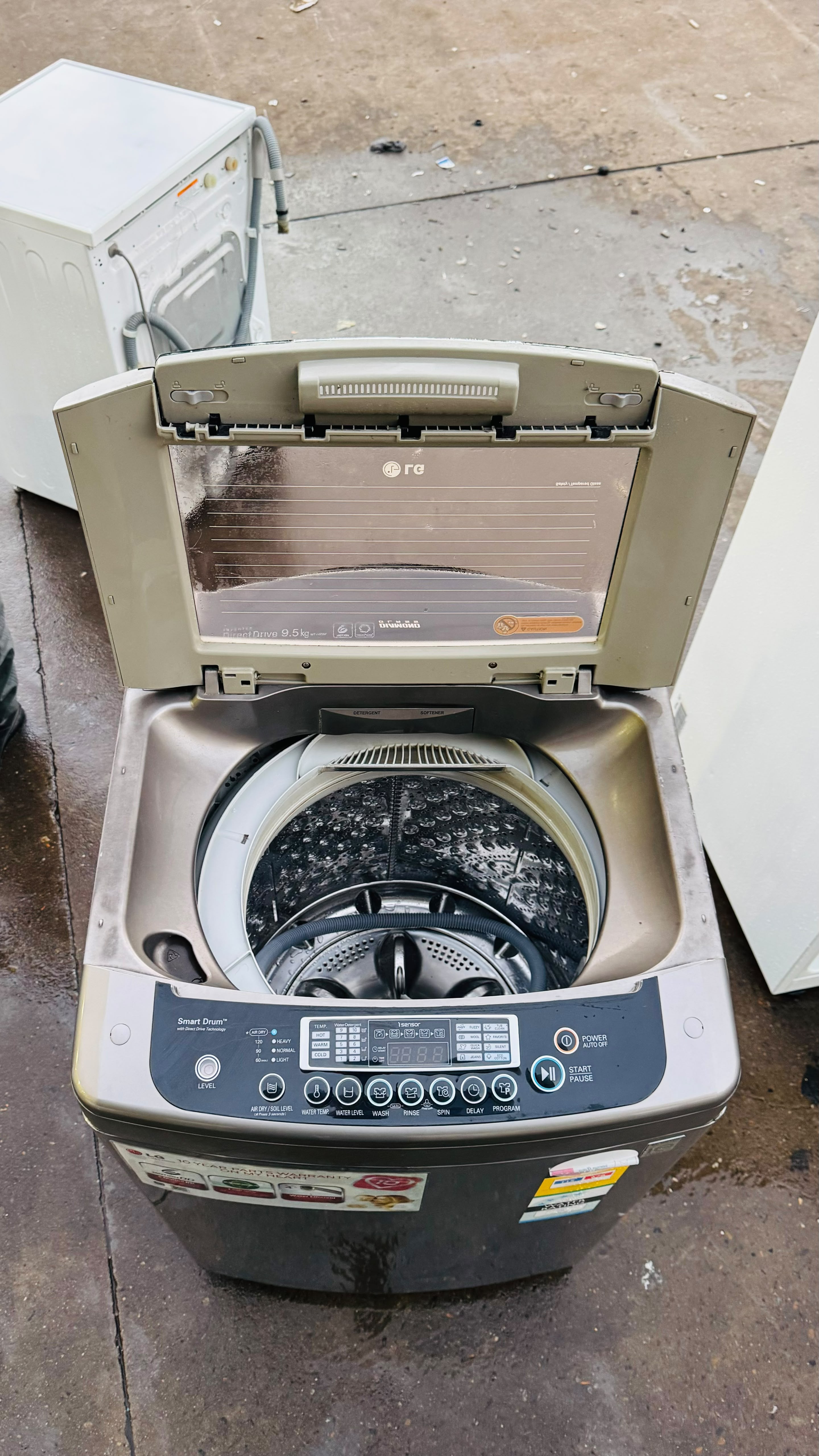 LG 9.5KGS TOP LOADER WASHING MACHINE