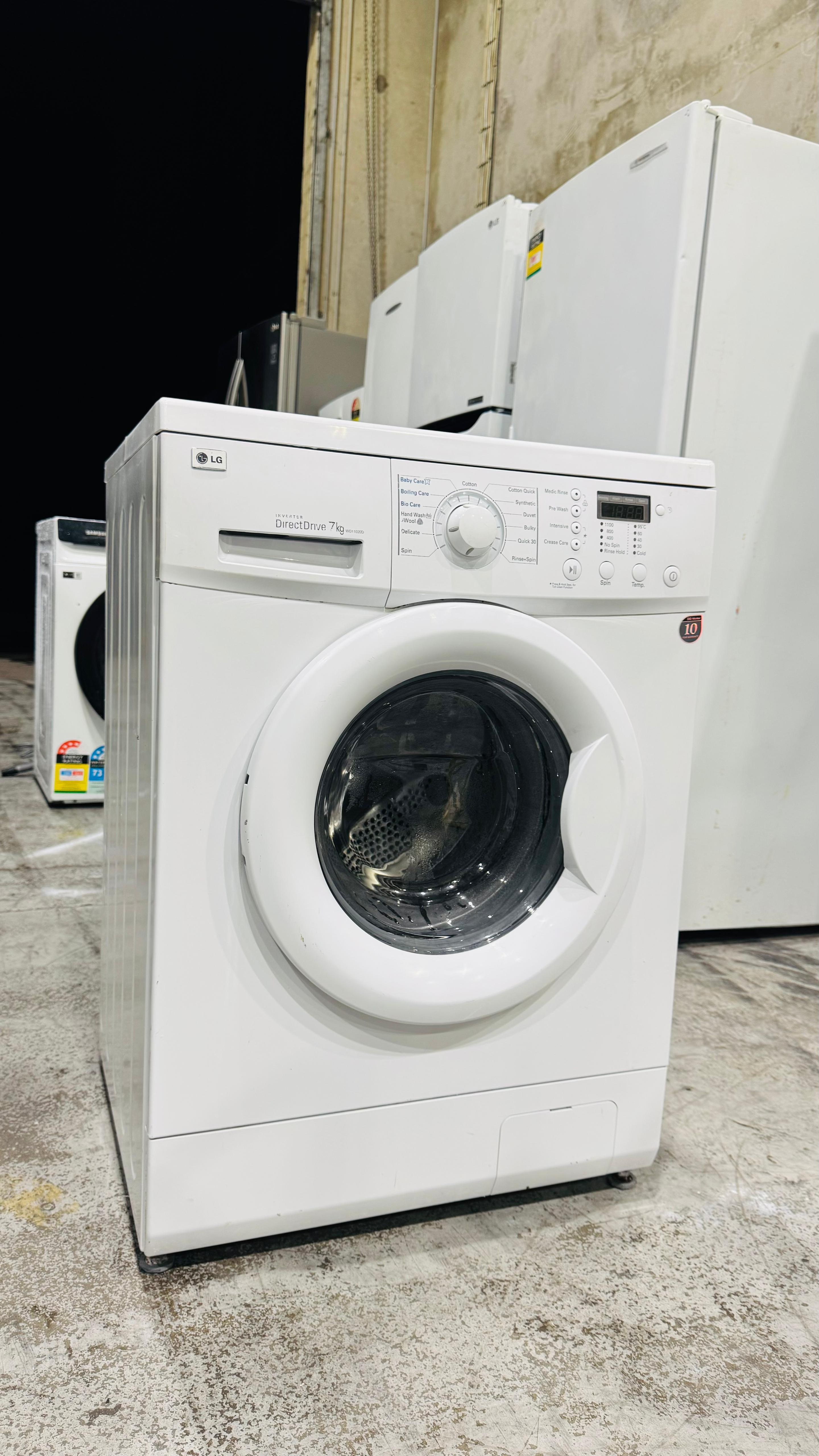 LG 7KGS FRONT LOADER WASHING MACHINE