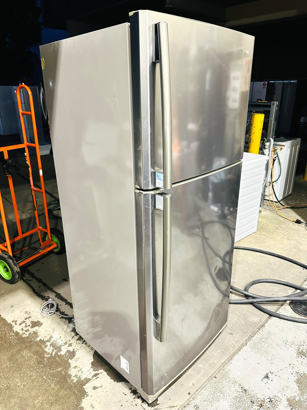 SAMSUNG 341 LITRES FRIDGE FREEZER